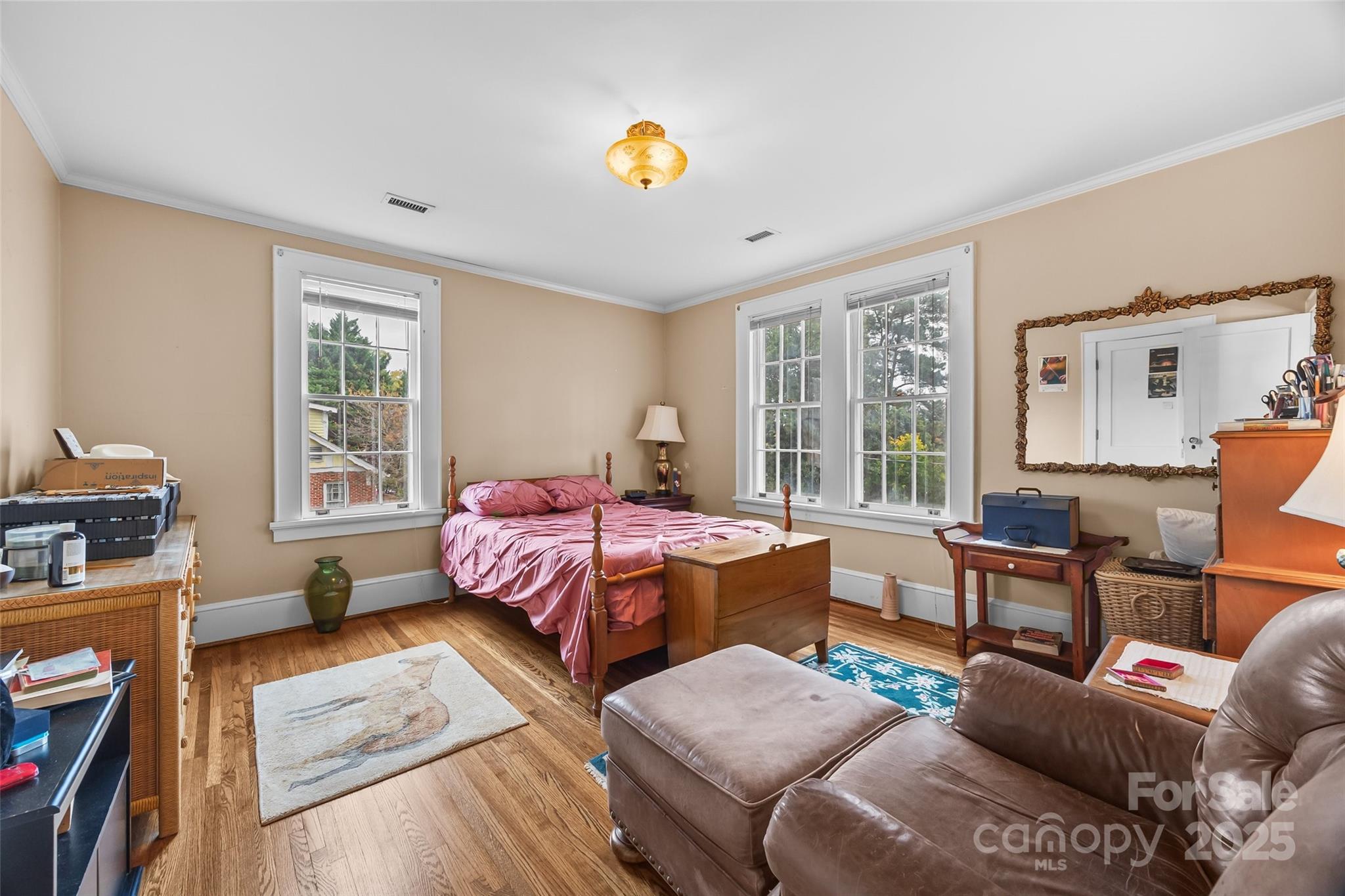 9 S Central Avenue Property Photo 21