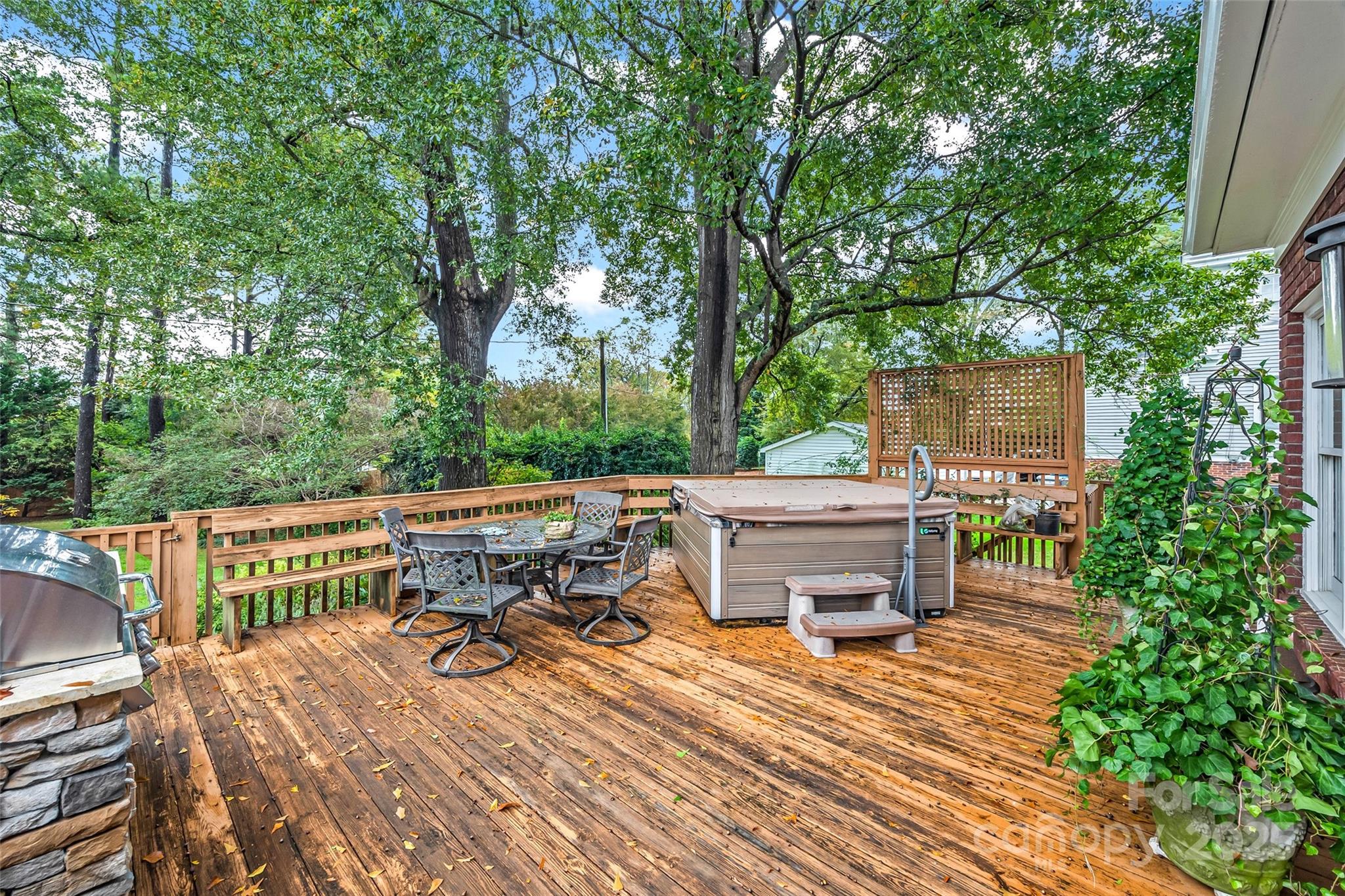 9 S Central Avenue Property Photo 31