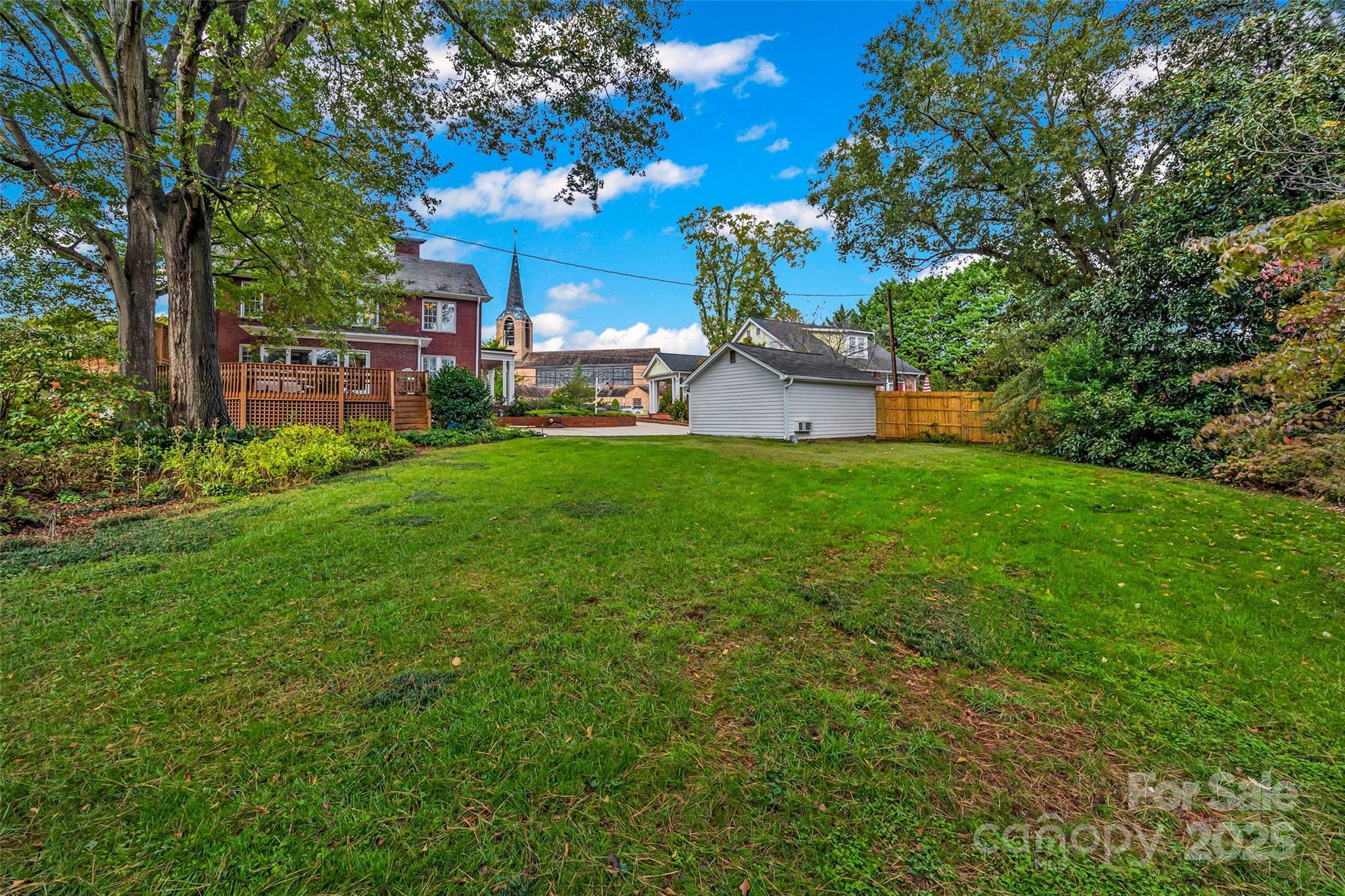 9 S Central Avenue Property Photo 36