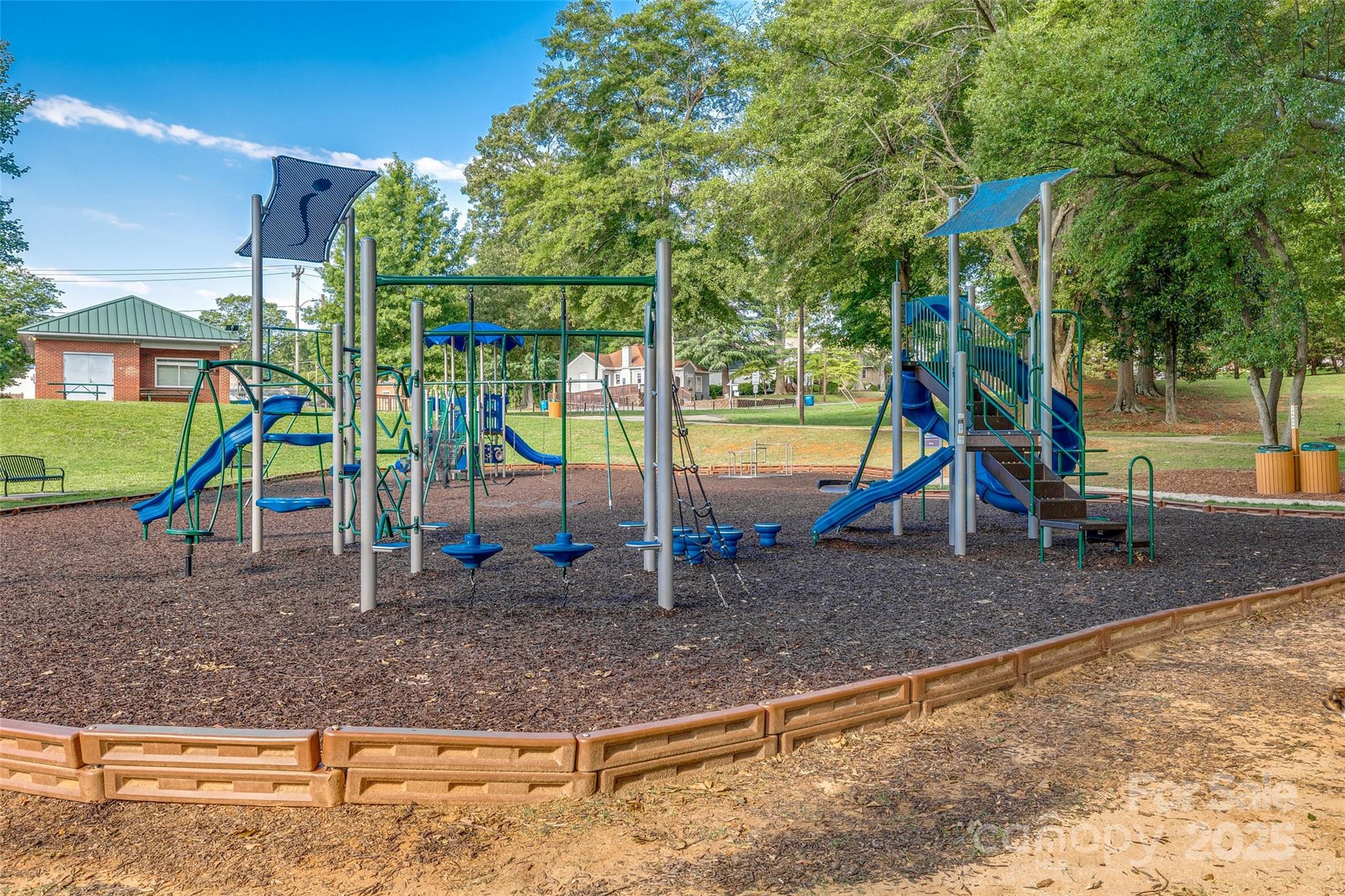 9 S Central Avenue Property Photo 47