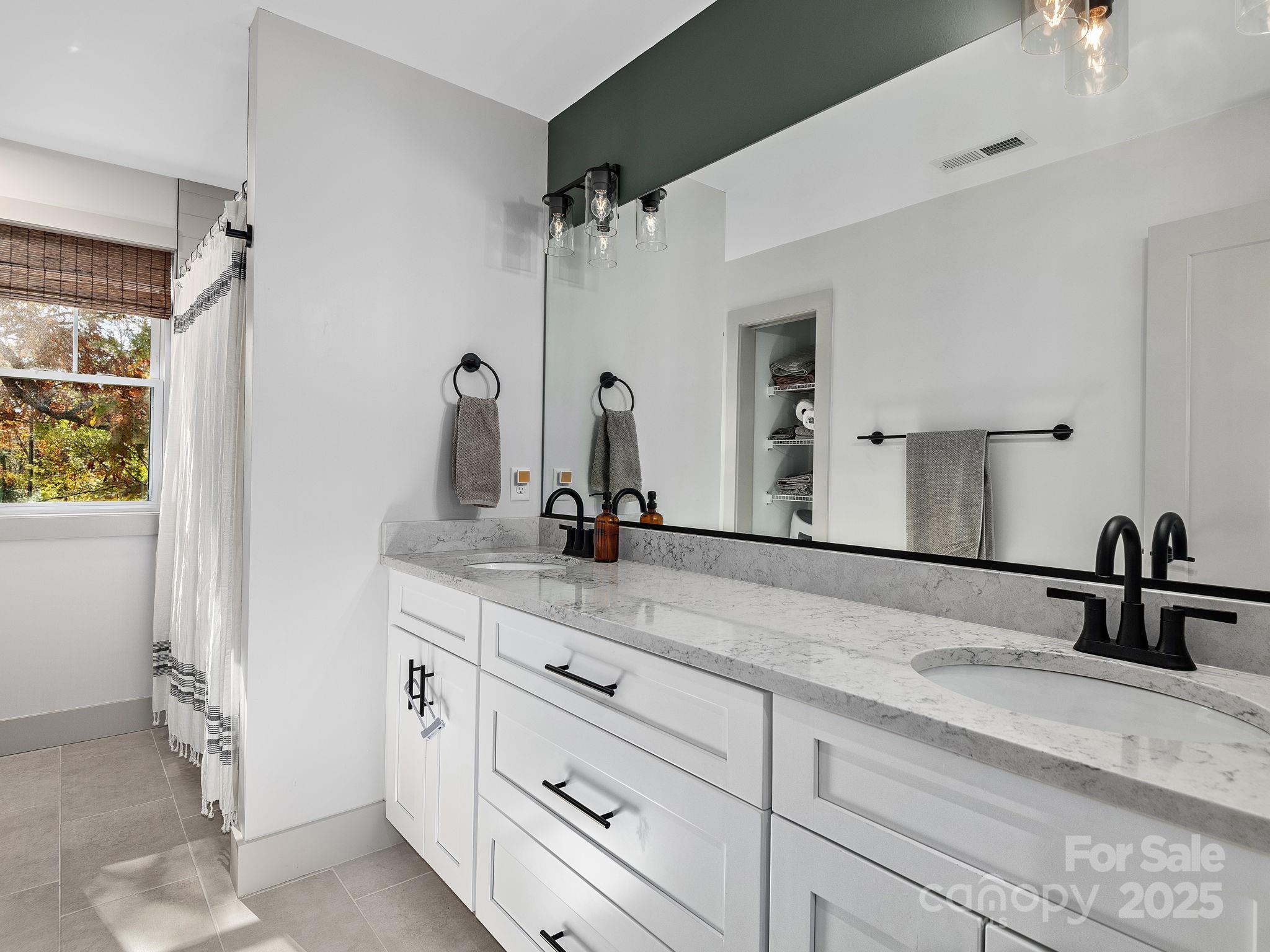 39 Cisco Road Property Photo 13