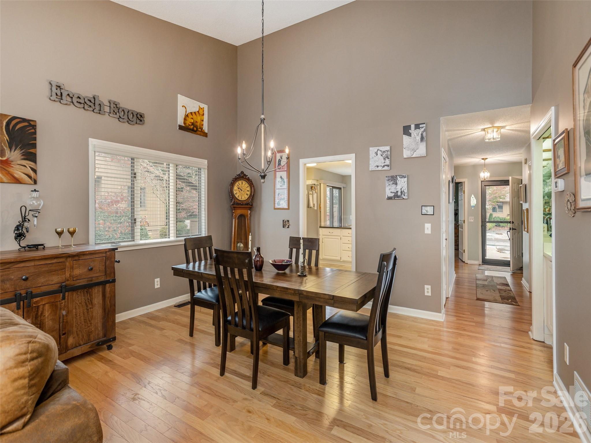 606 Red Oak Drive Property Photo 10
