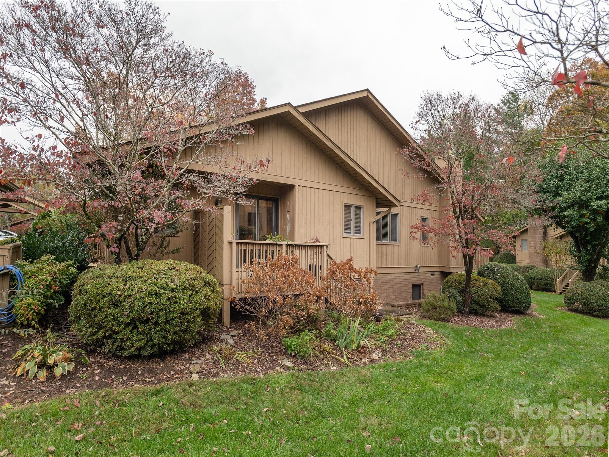 606 Red Oak Drive Property Photo 28