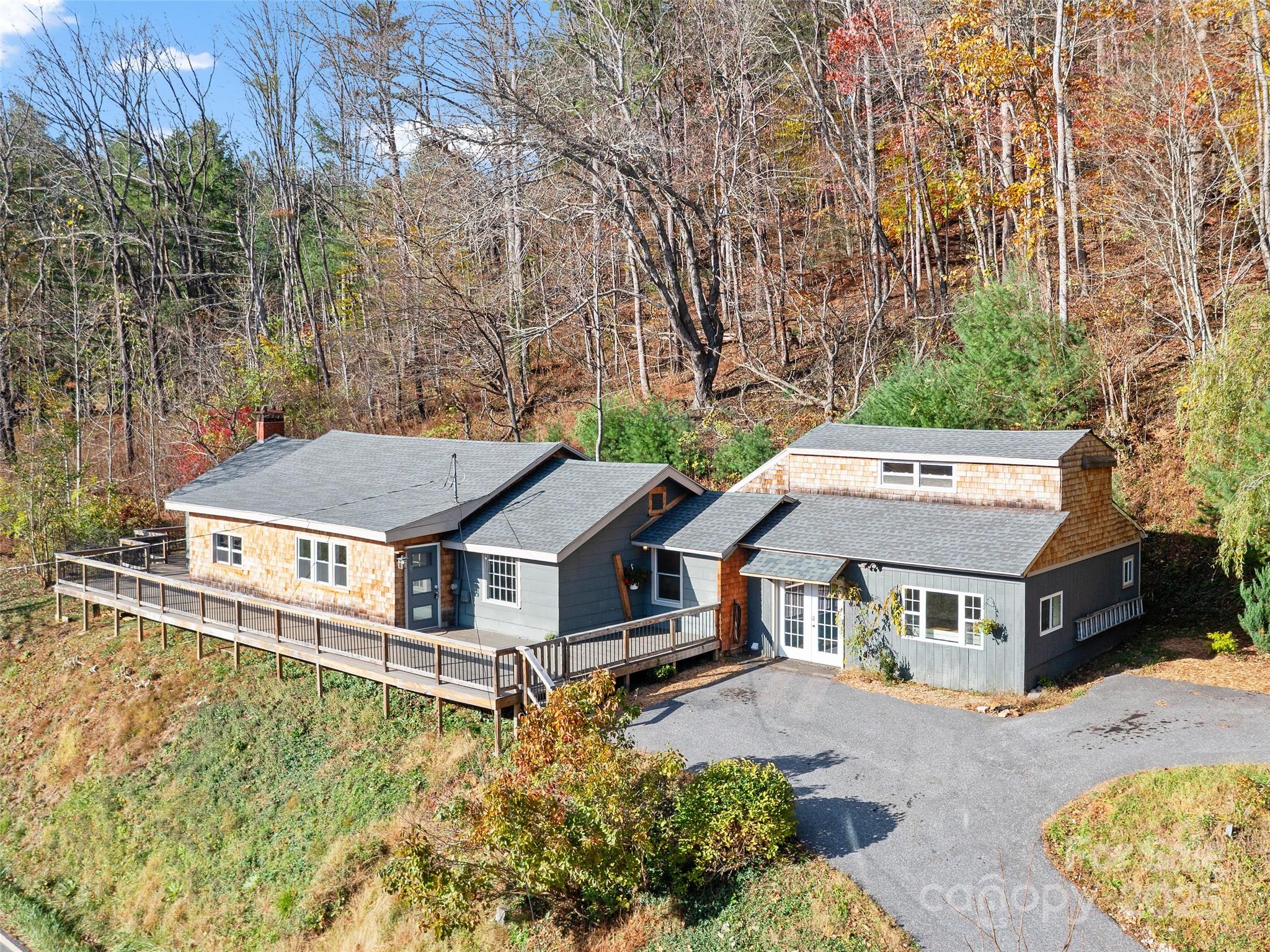 3477 Cane Creek Road Property Photo 1