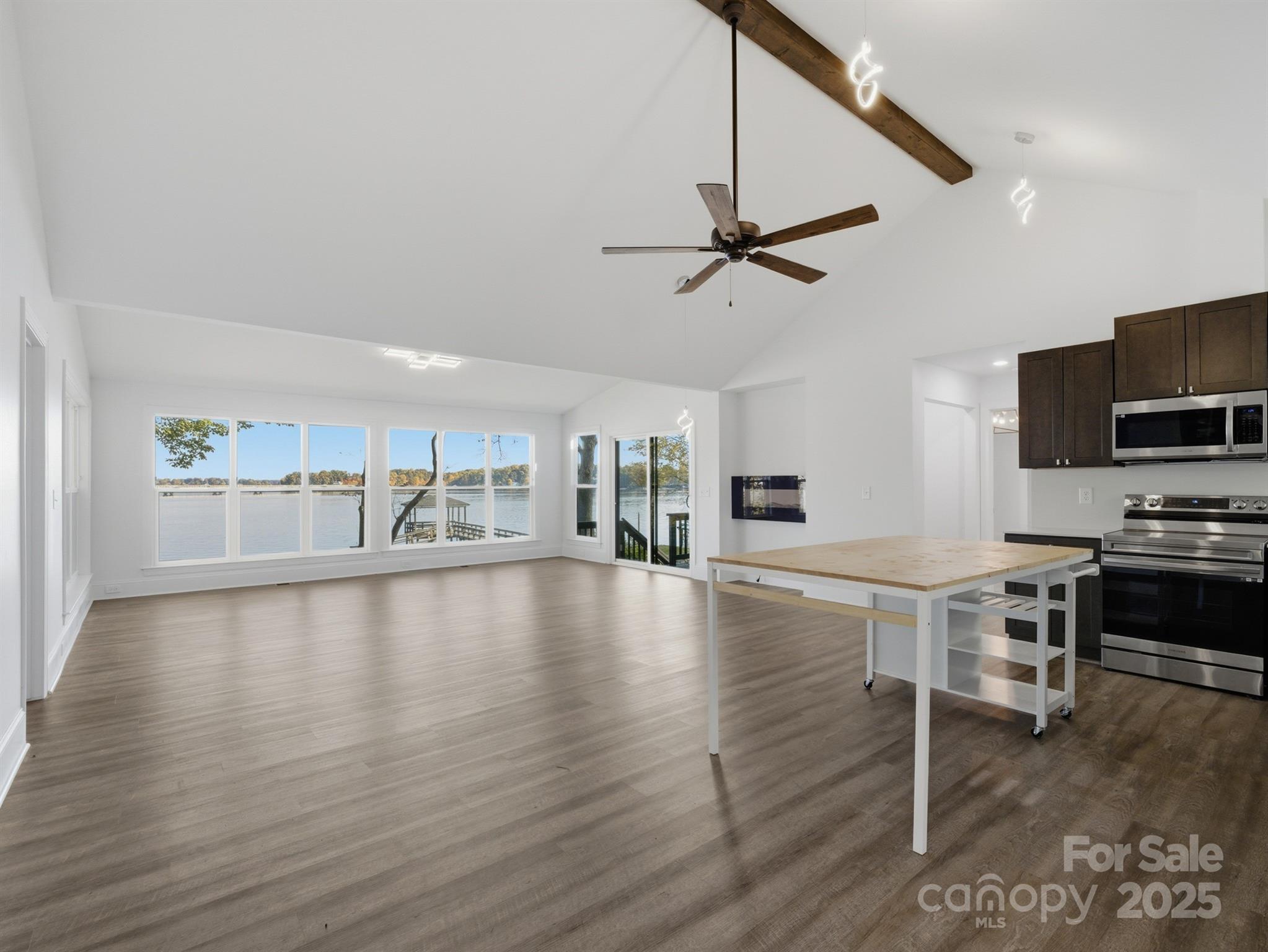 9115 Clement Circle Property Photo 10