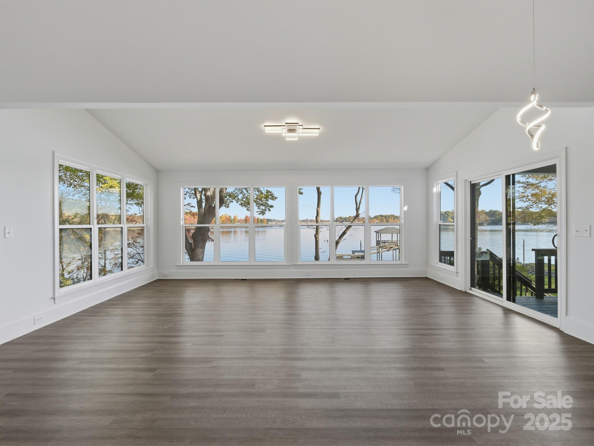 9115 Clement Circle Property Photo 17