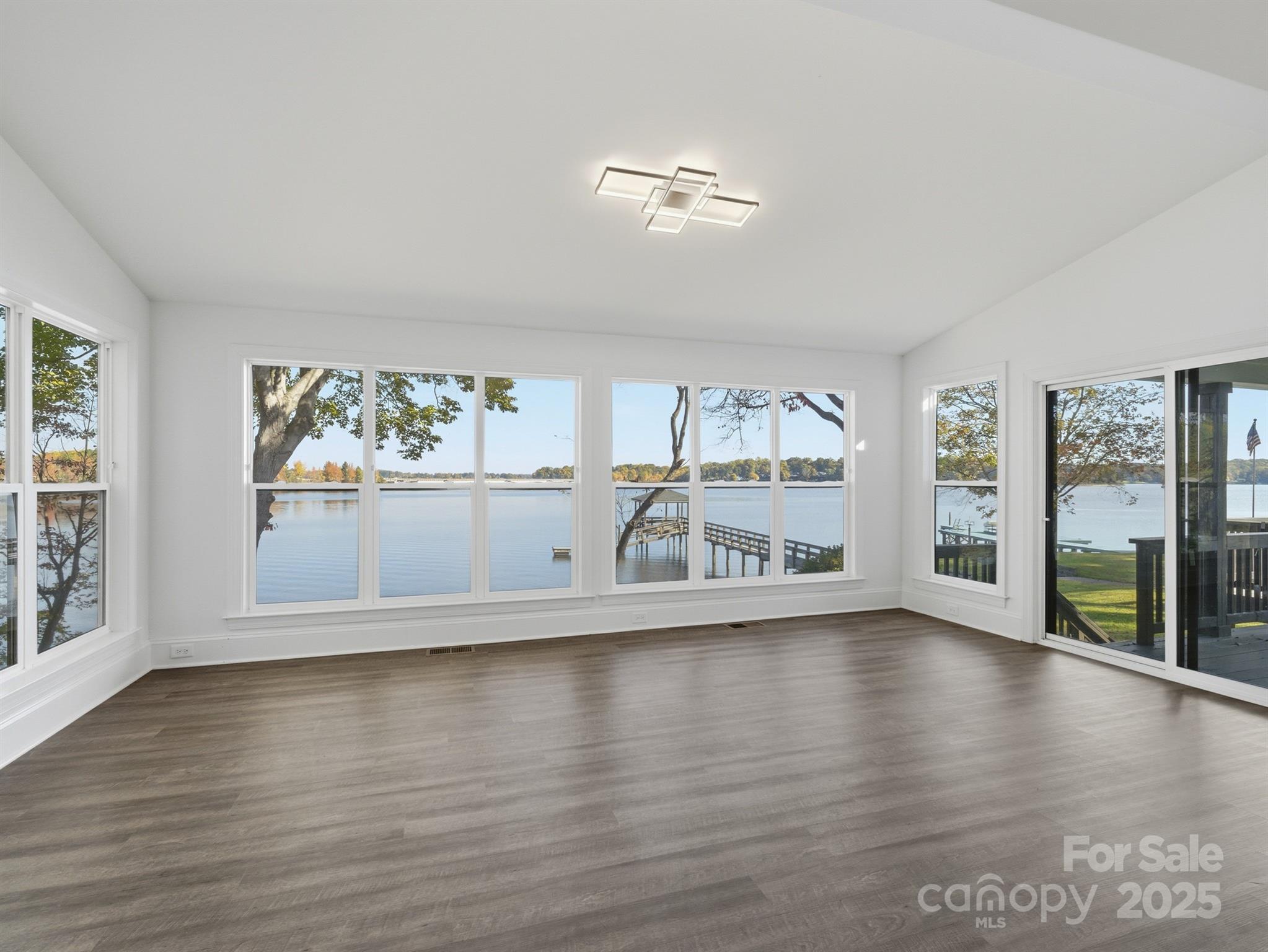 9115 Clement Circle Property Photo 19