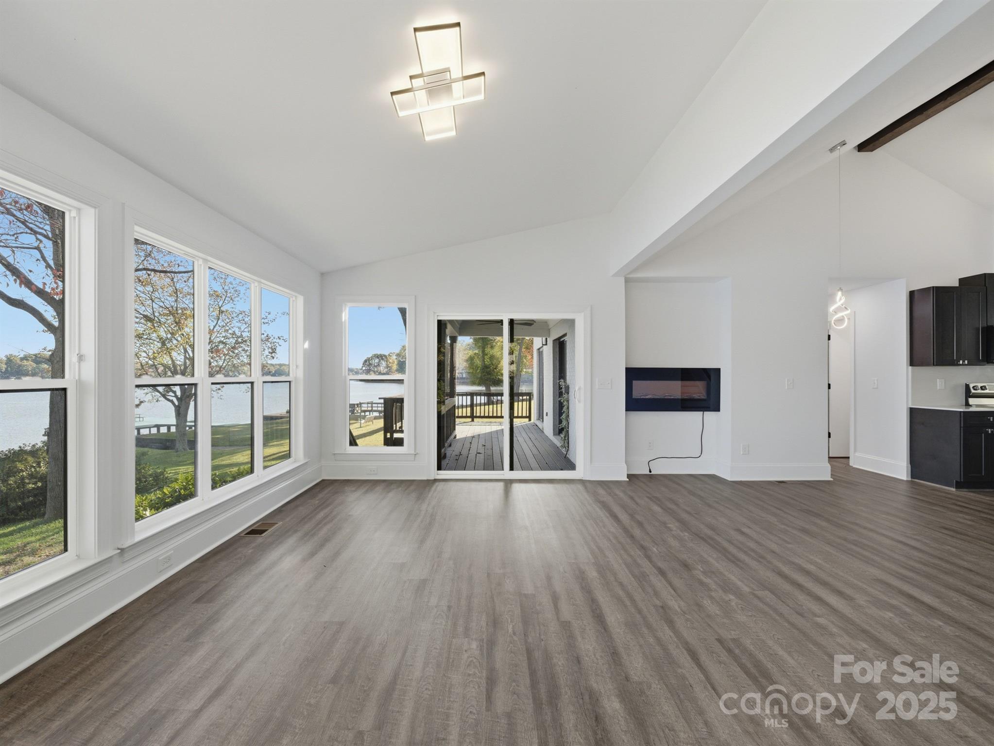 9115 Clement Circle Property Photo 20