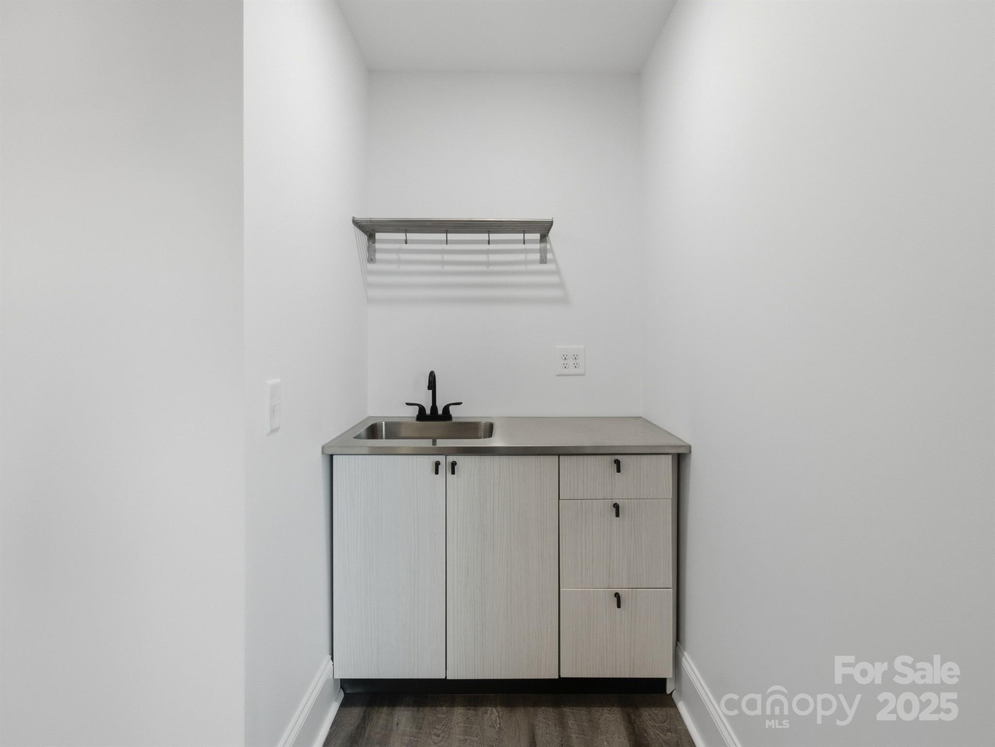 9115 Clement Circle Property Photo 25