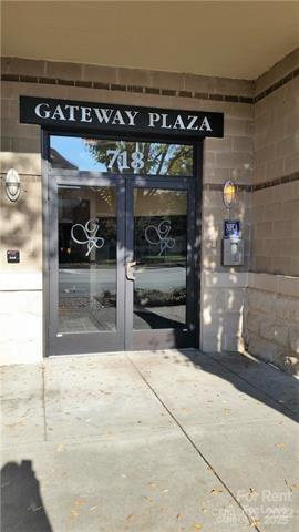 718 W Trade Street 203 Property Photo 2