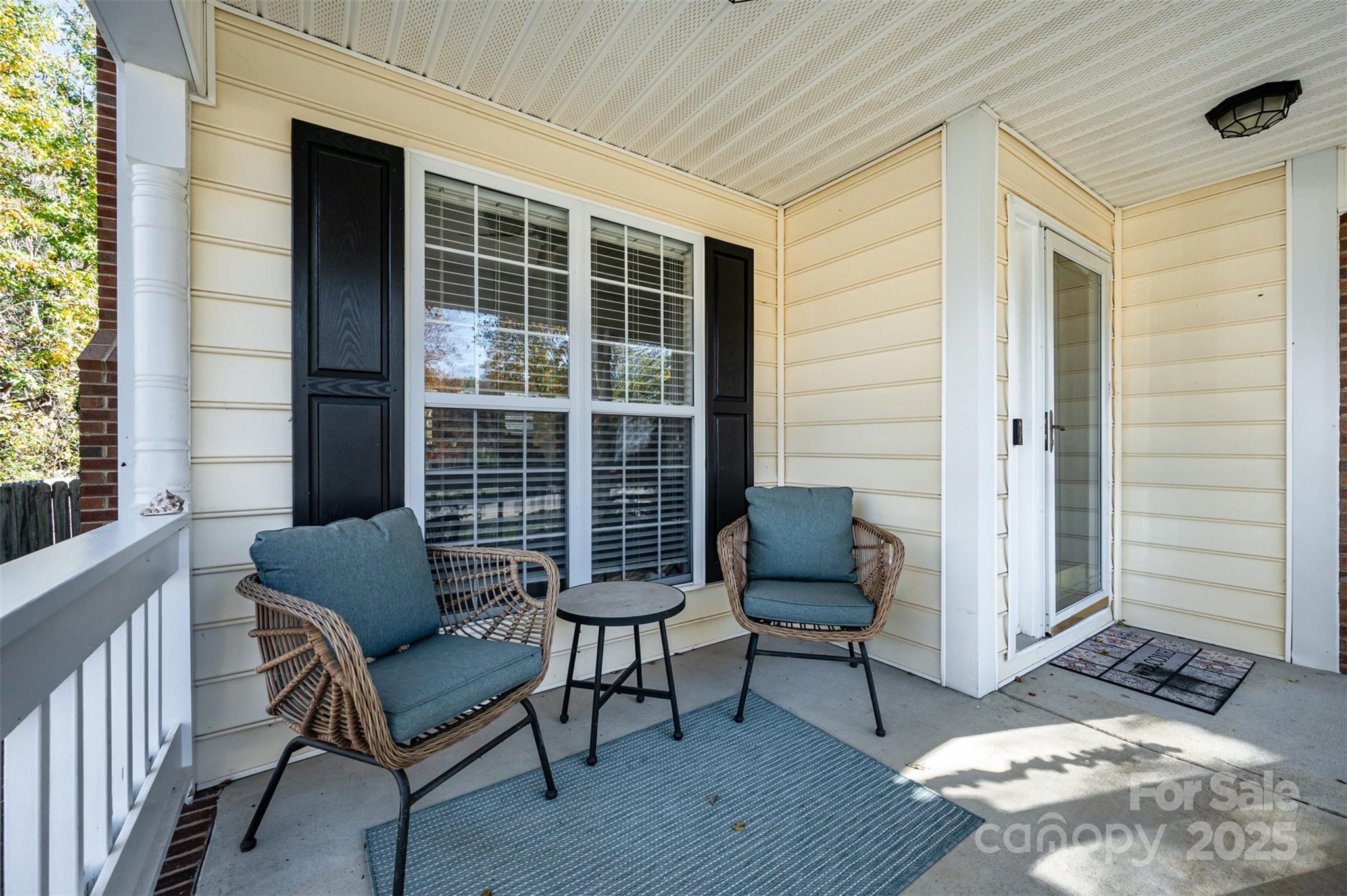 3811 Bent Creek Drive Property Photo 3