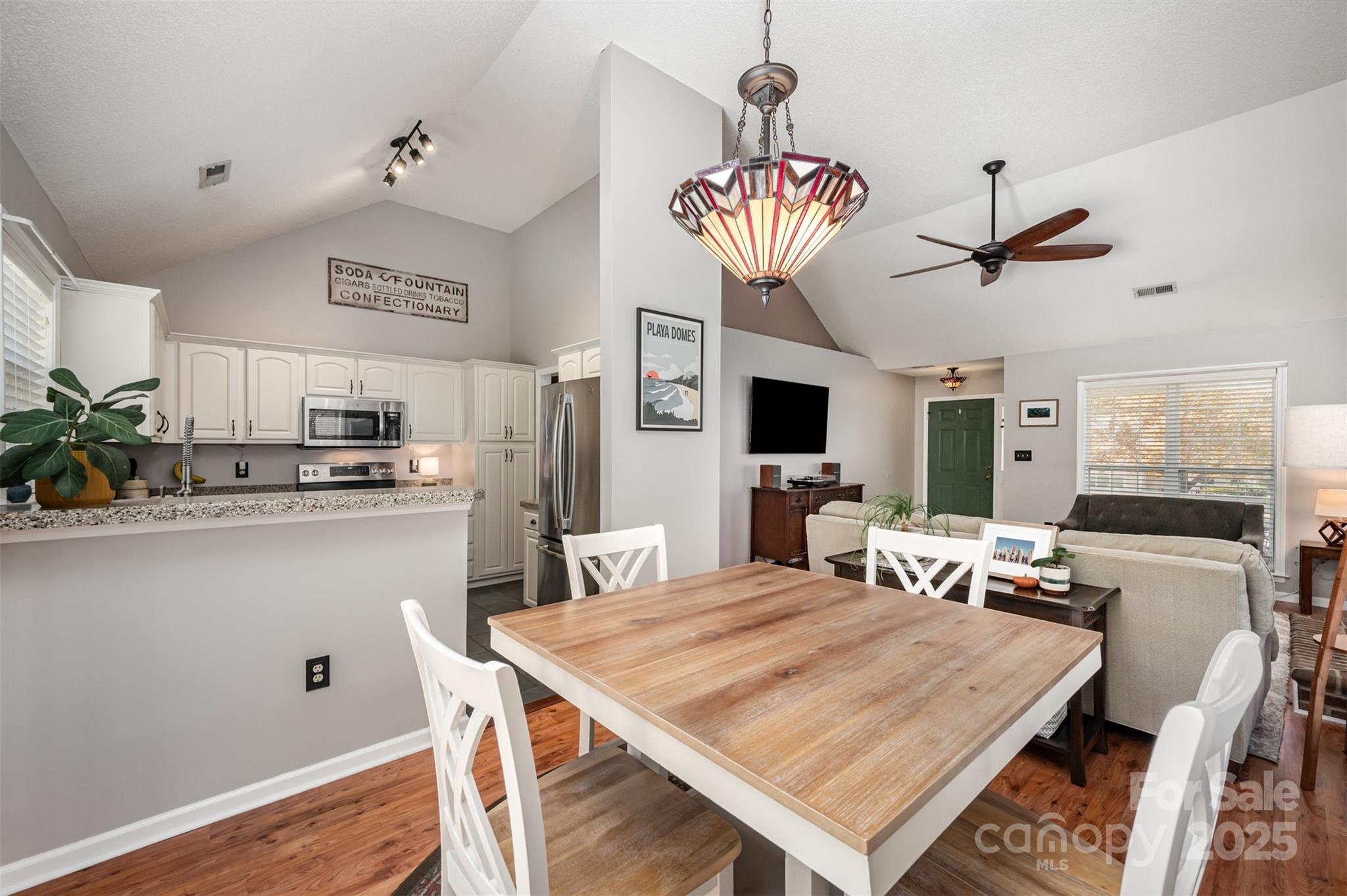 3811 Bent Creek Drive Property Photo 10