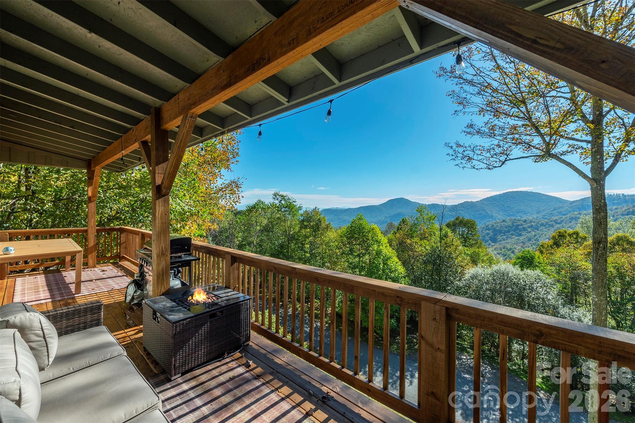 322 Goldenleaf Road Property Photo 1