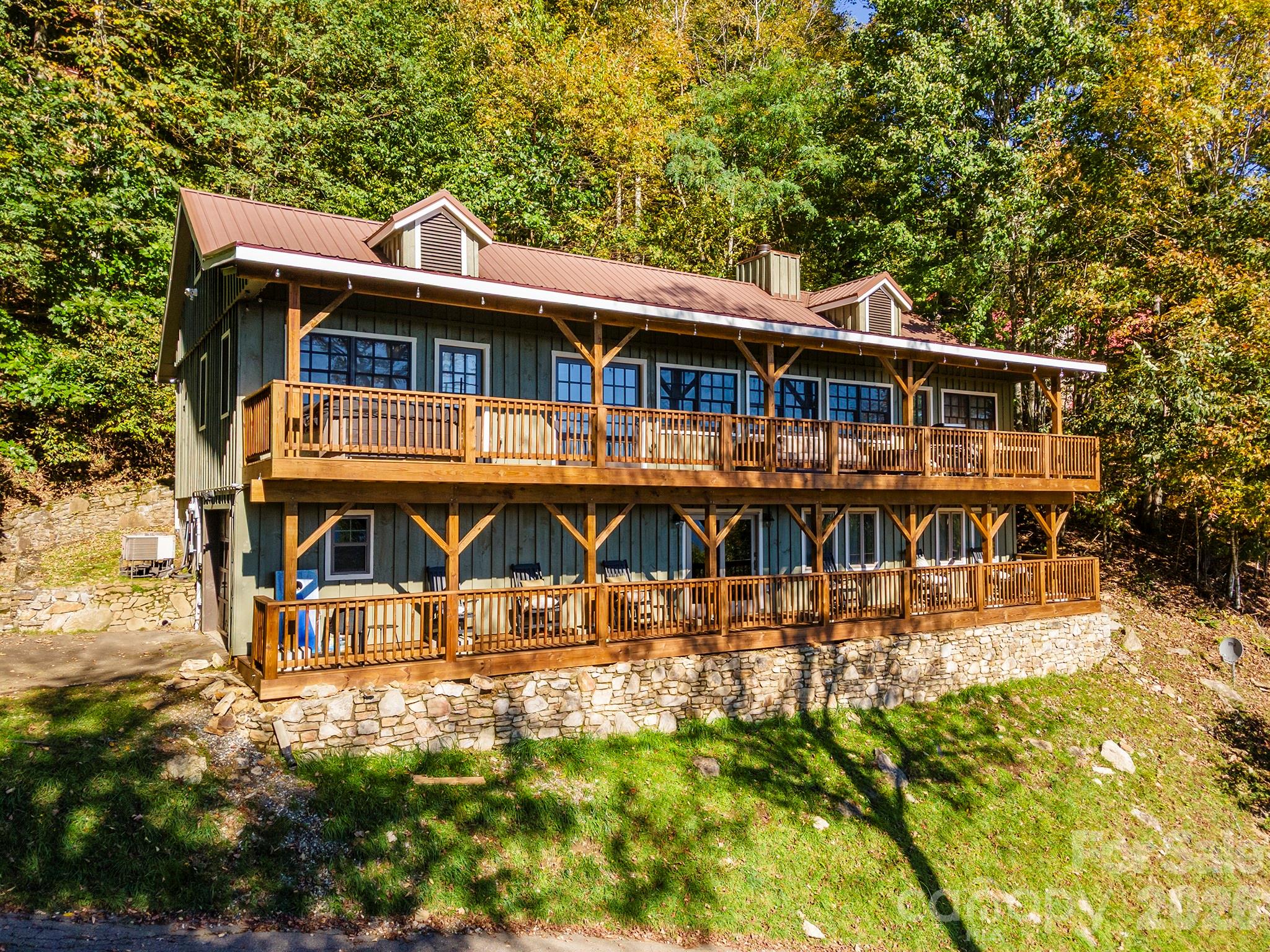322 Goldenleaf Road Property Photo 2