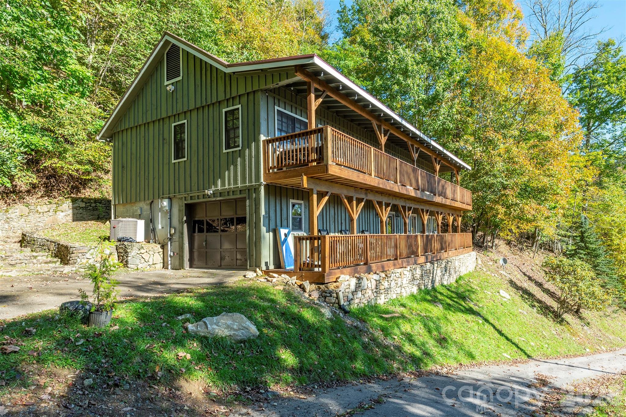 322 Goldenleaf Road Property Photo 11