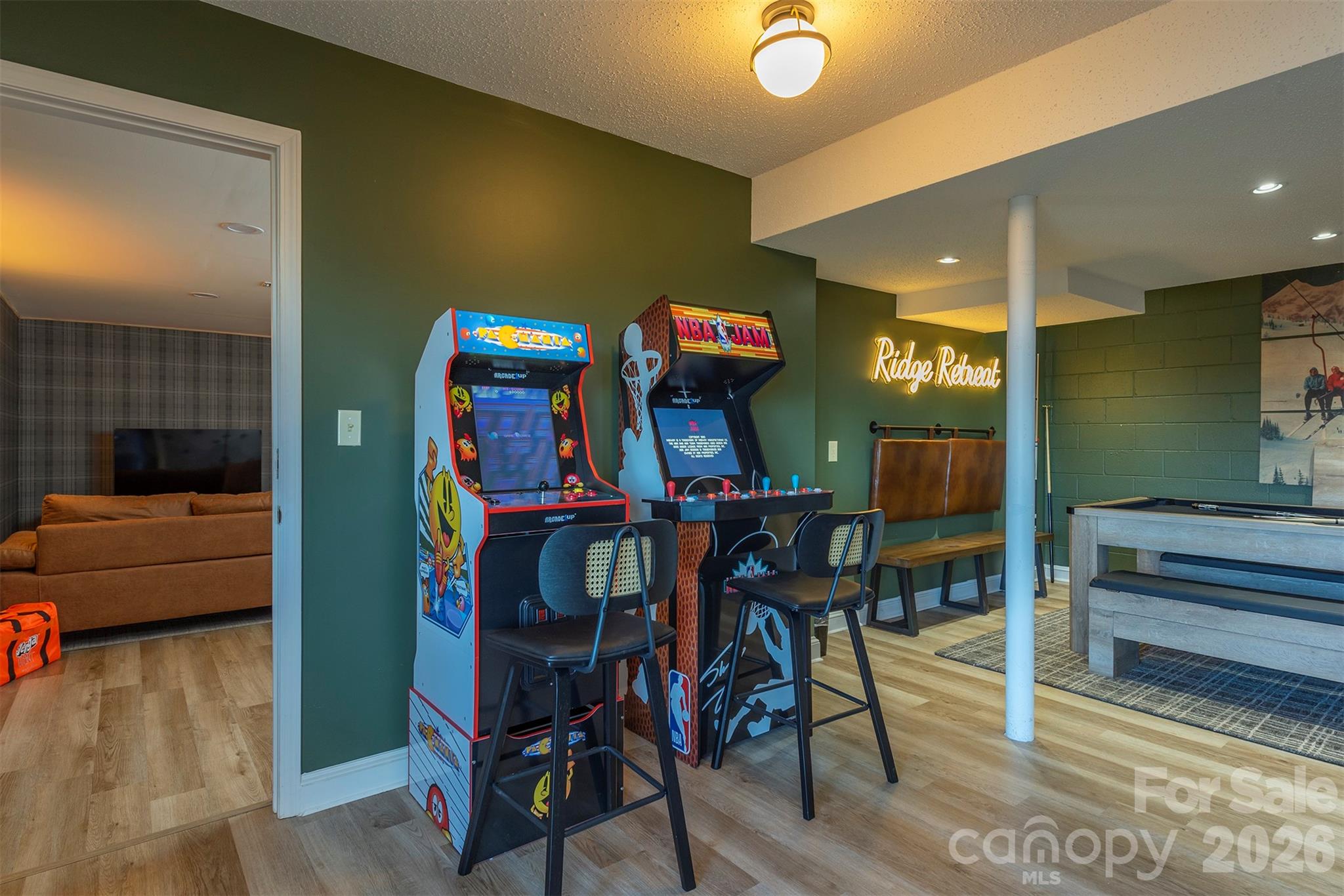 322 Goldenleaf Road Property Photo 29