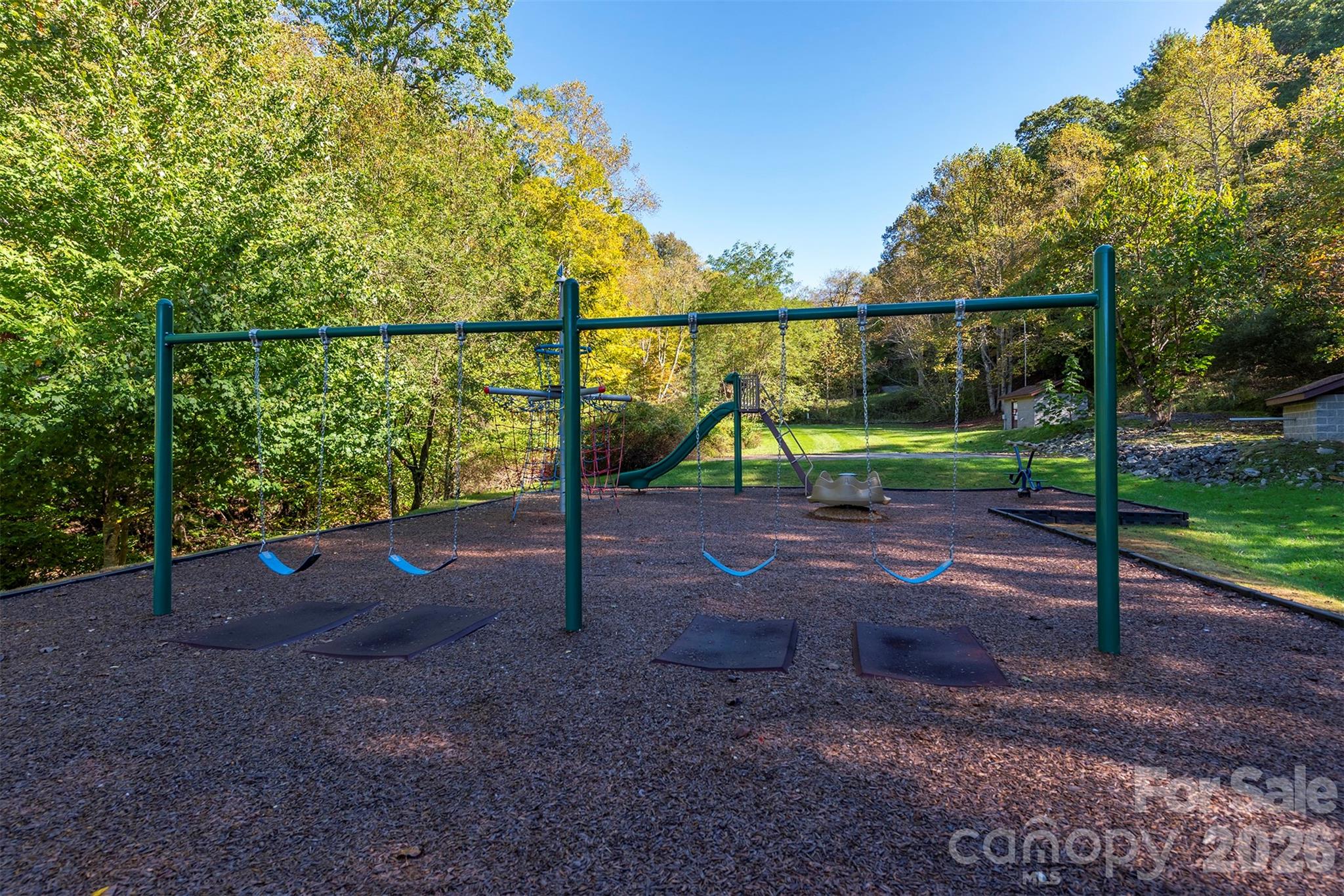 322 Goldenleaf Road Property Photo 47