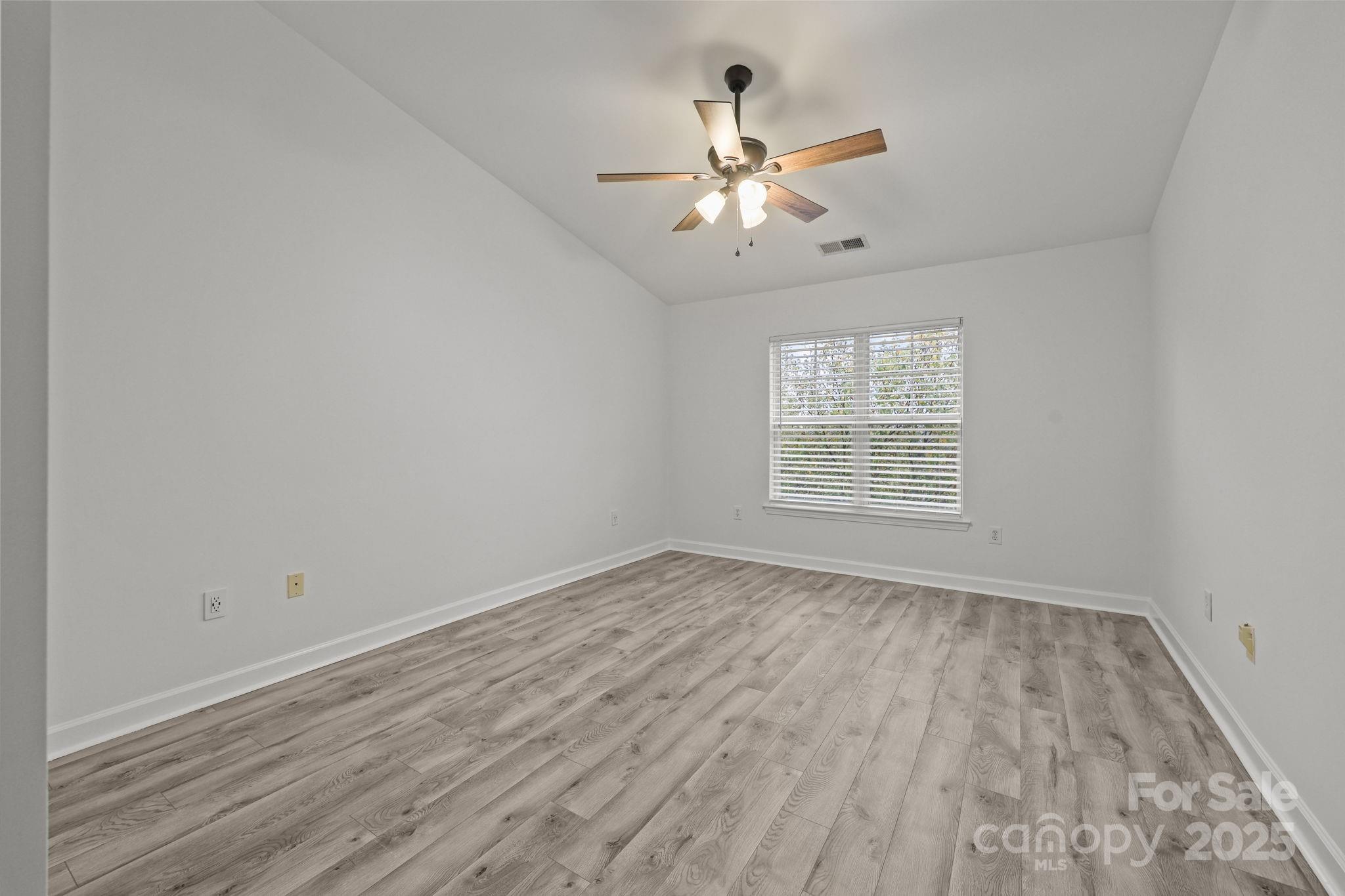 9950 Hyde Glen Court Property Photo 16