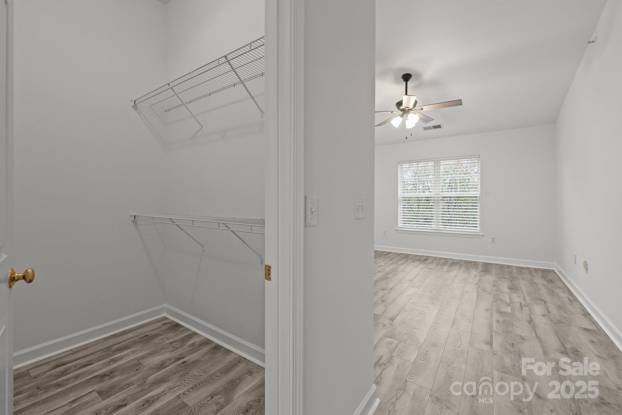 9950 Hyde Glen Court Property Photo 19