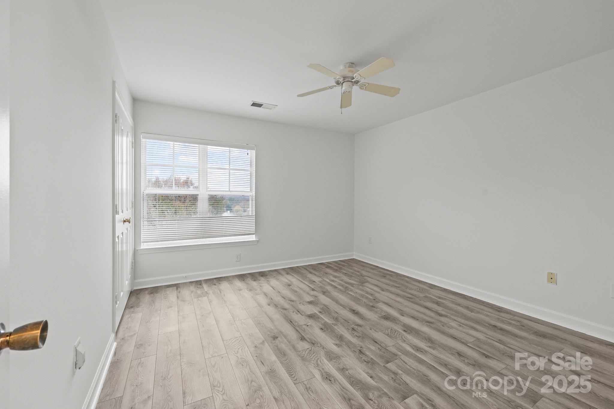 9950 Hyde Glen Court Property Photo 24