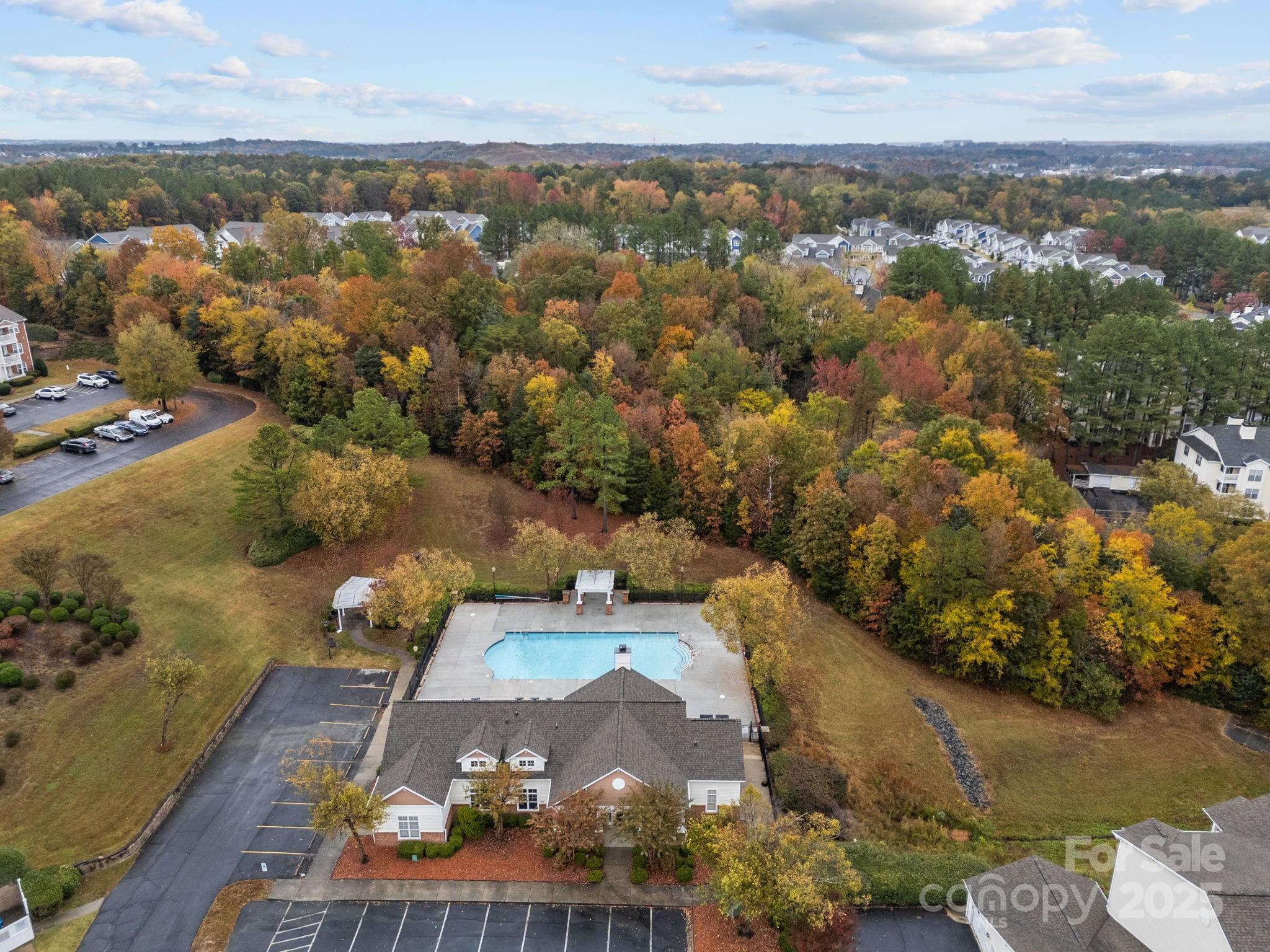 9950 Hyde Glen Court Property Photo 34