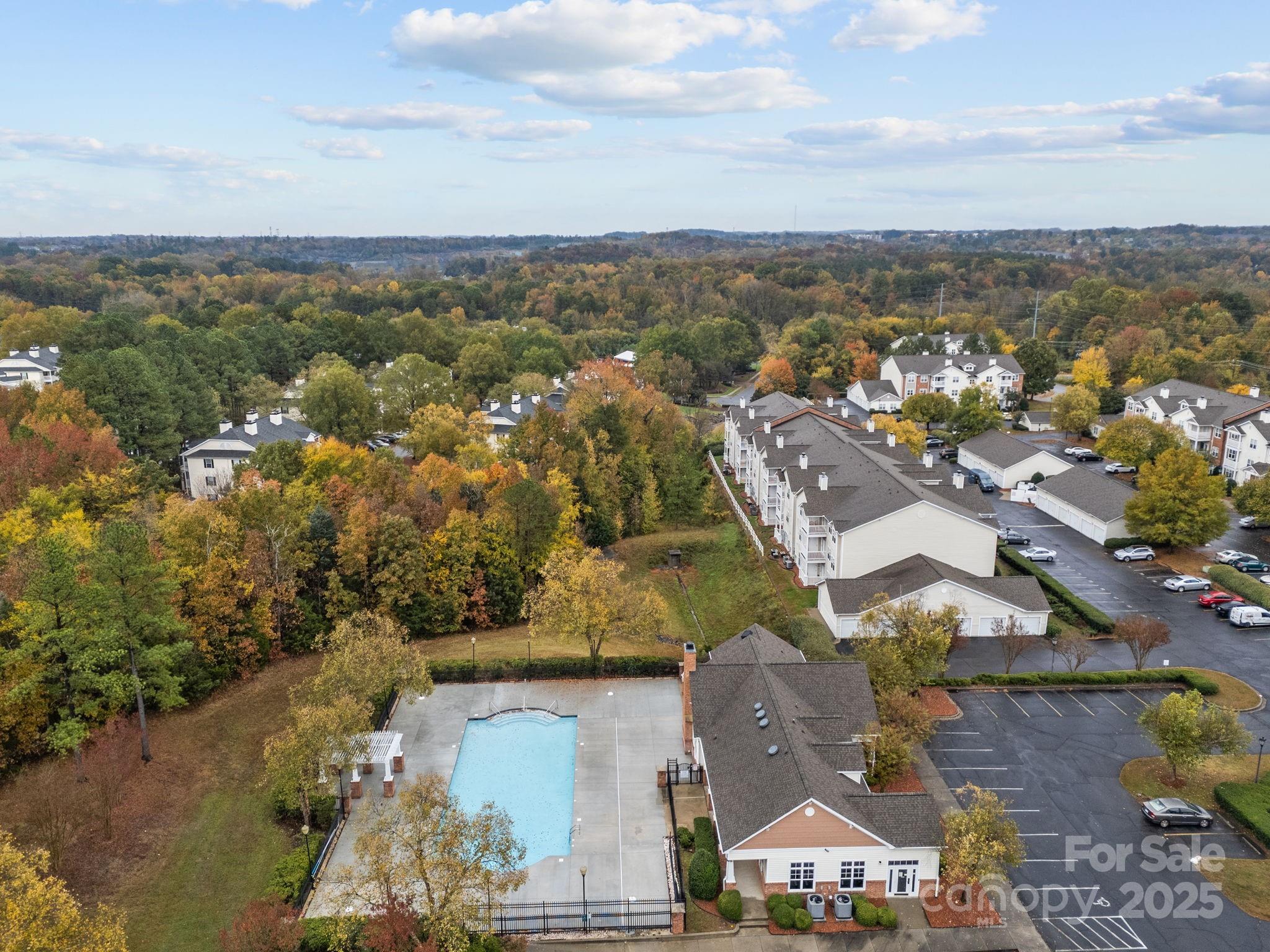 9950 Hyde Glen Court Property Photo 36