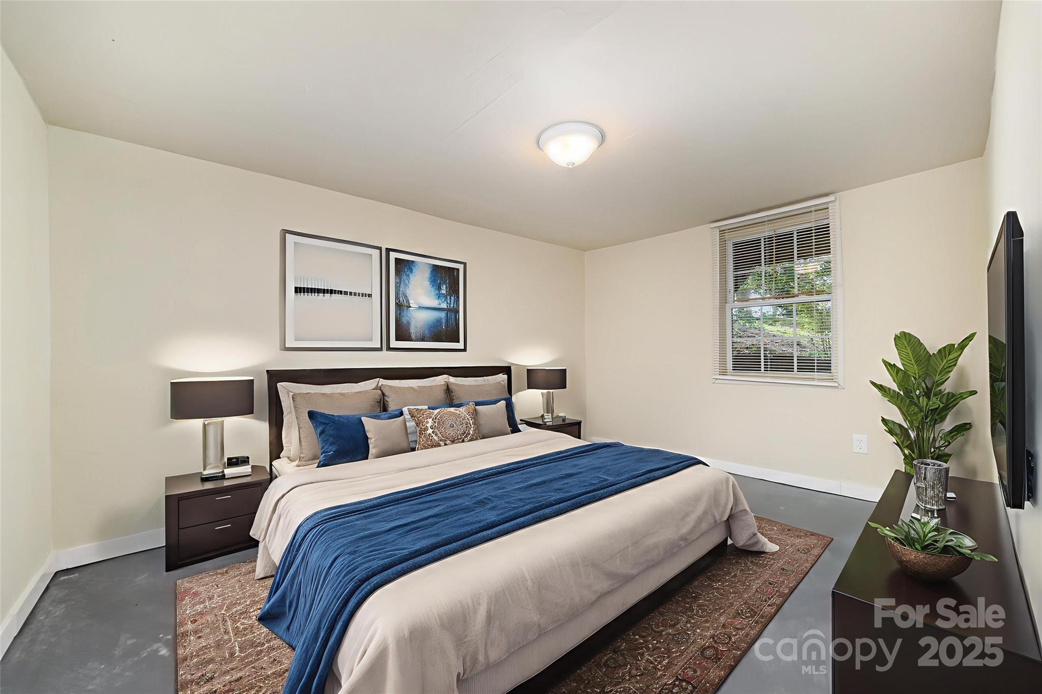 1028 East Drive Property Photo 8