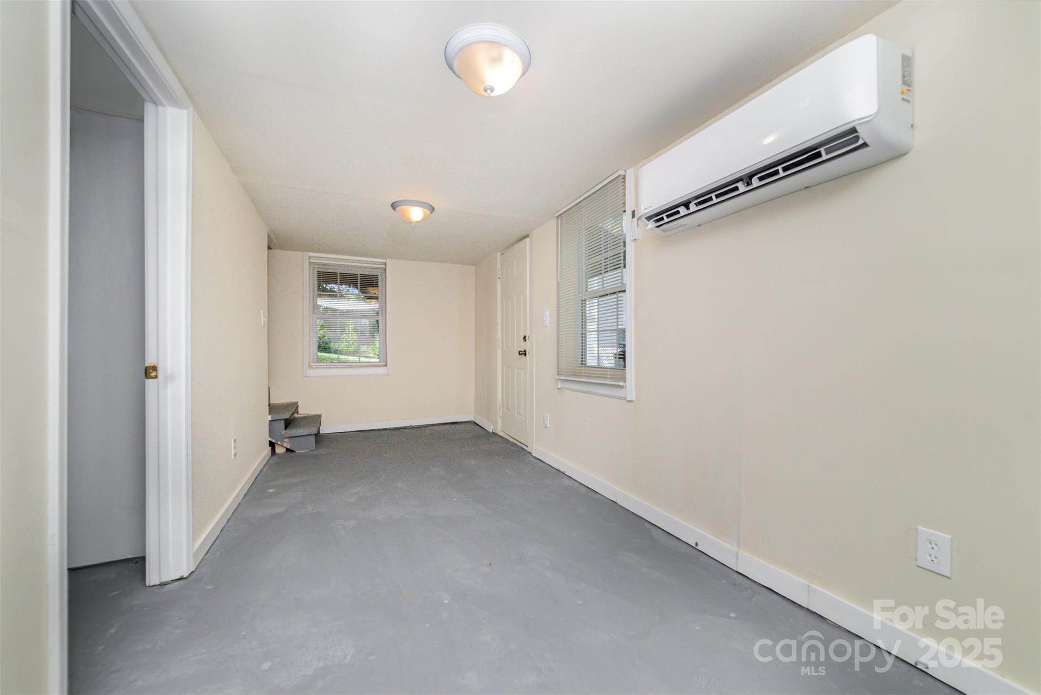 1028 East Drive Property Photo 23