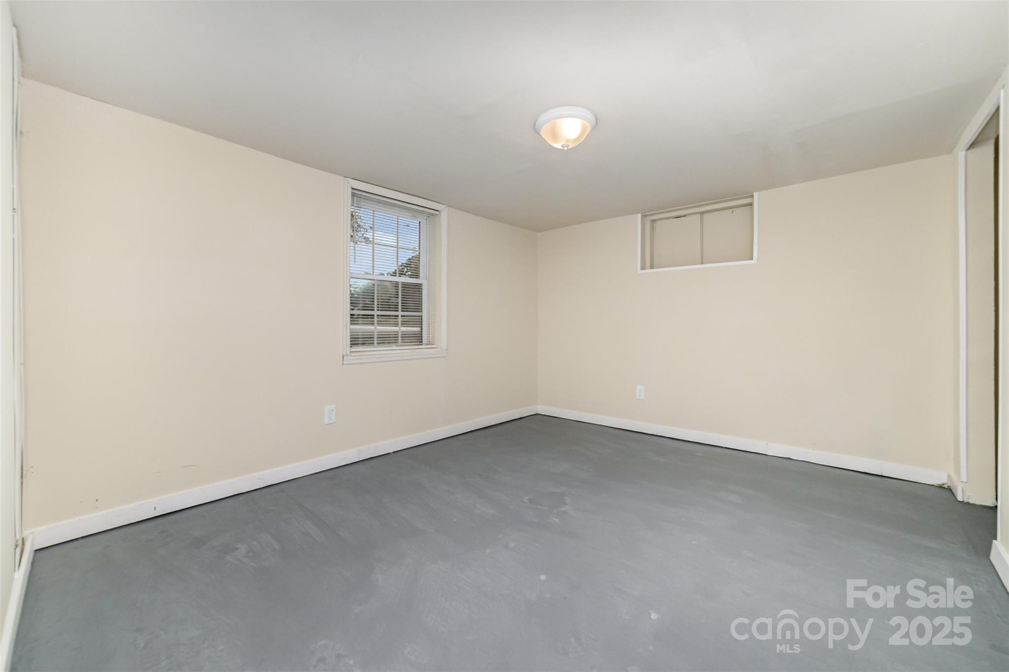 1028 East Drive Property Photo 44