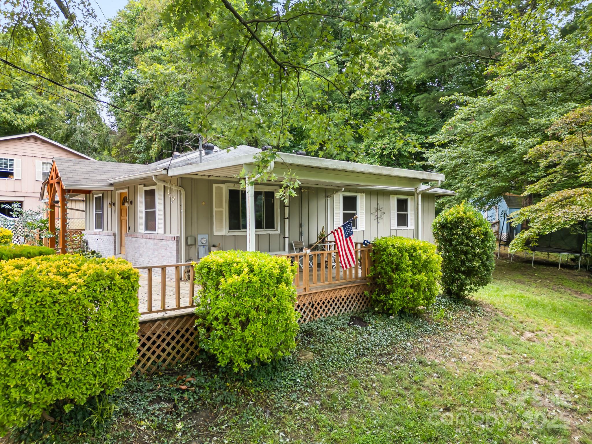 1 Eastcrest Drive Property Photo 1