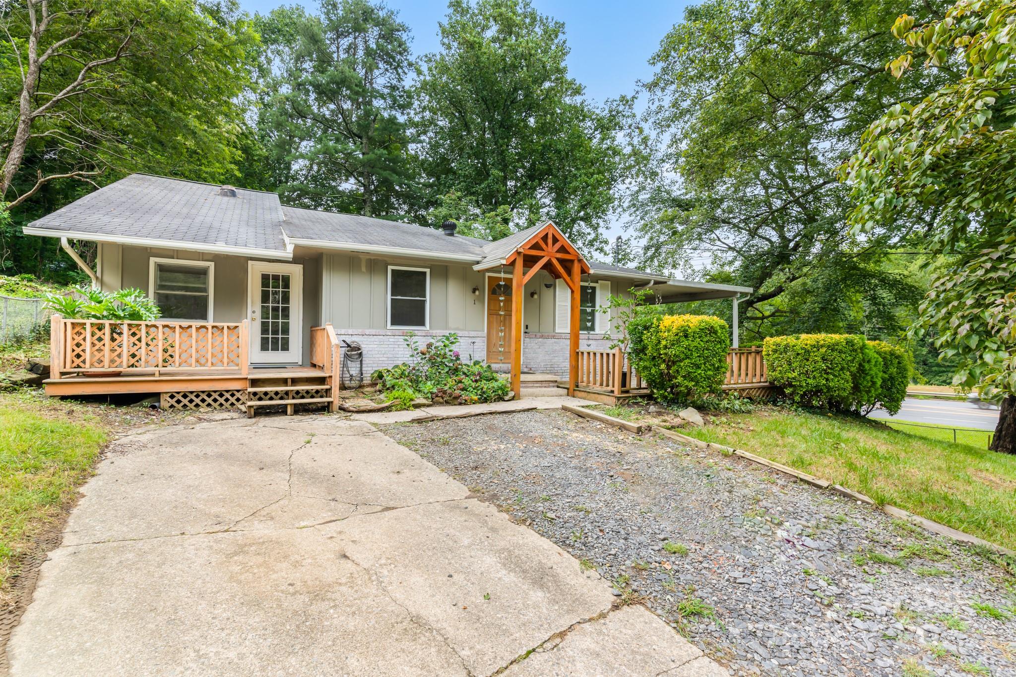 1 Eastcrest Drive Property Photo 3