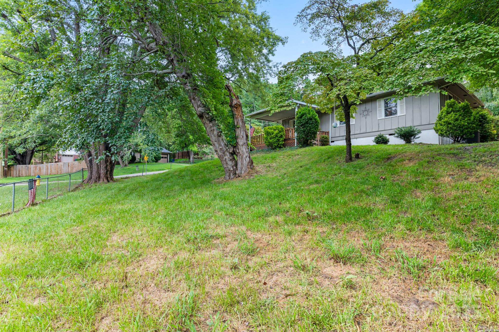 1 Eastcrest Drive Property Photo 6