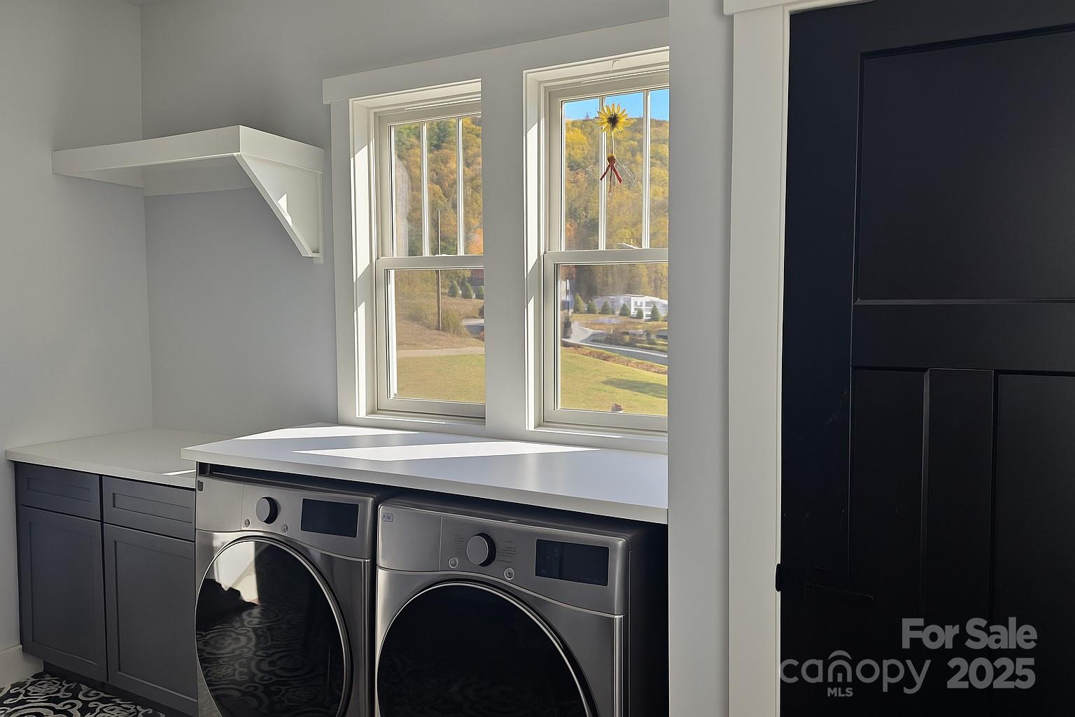 565 School Road Property Photo 5