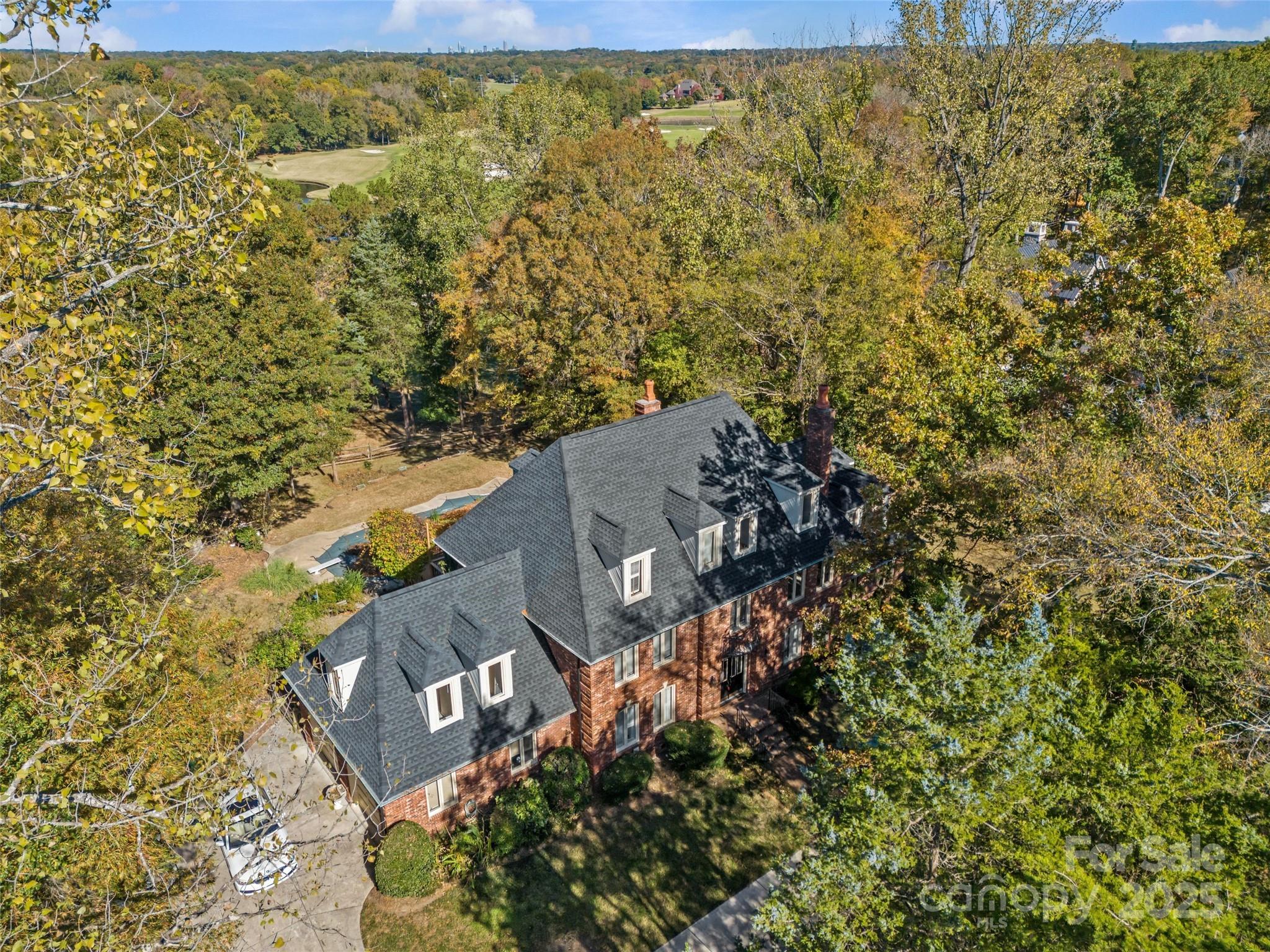 5500 Five Knolls Drive Property Photo 4