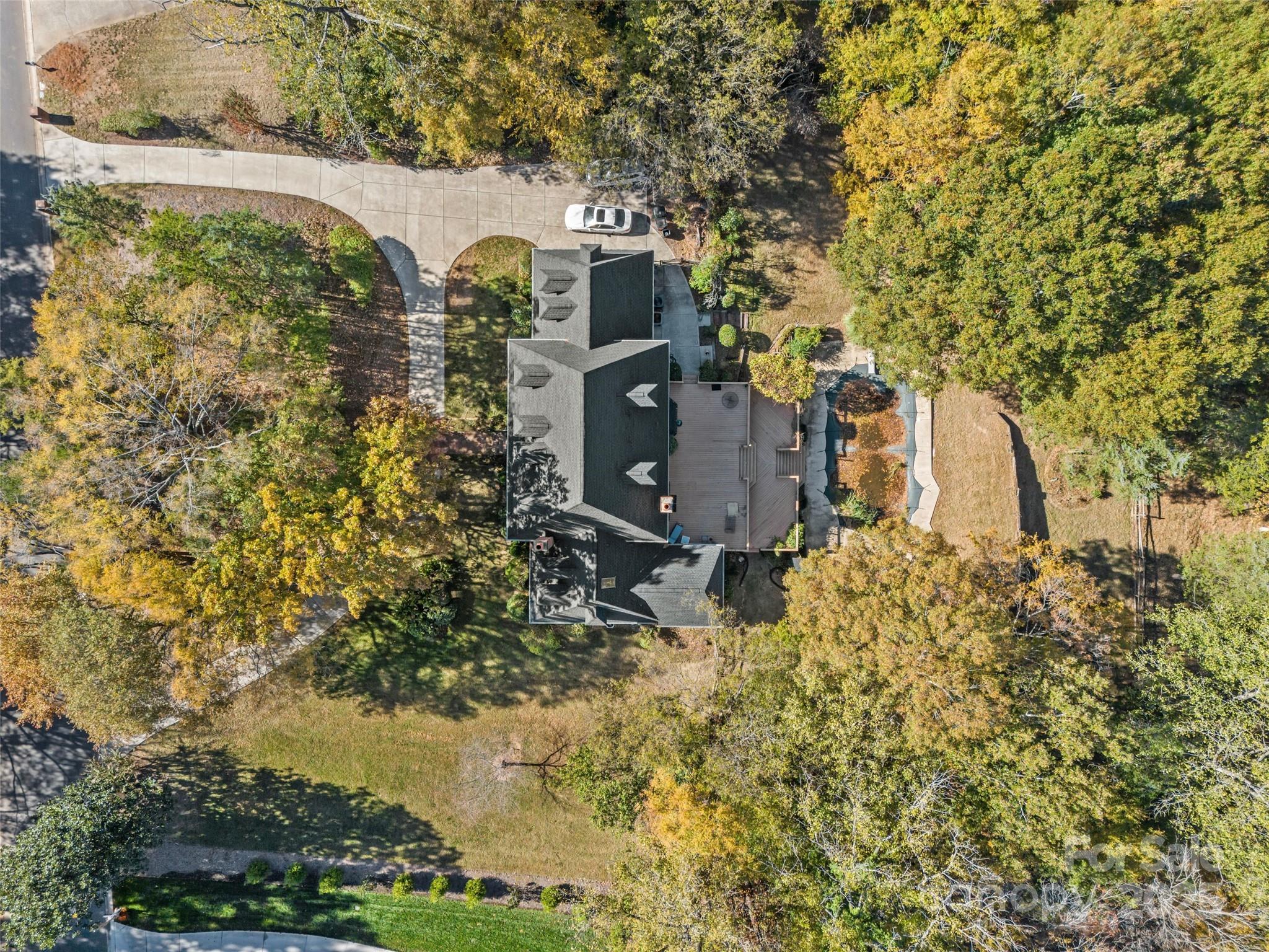 5500 Five Knolls Drive Property Photo 8