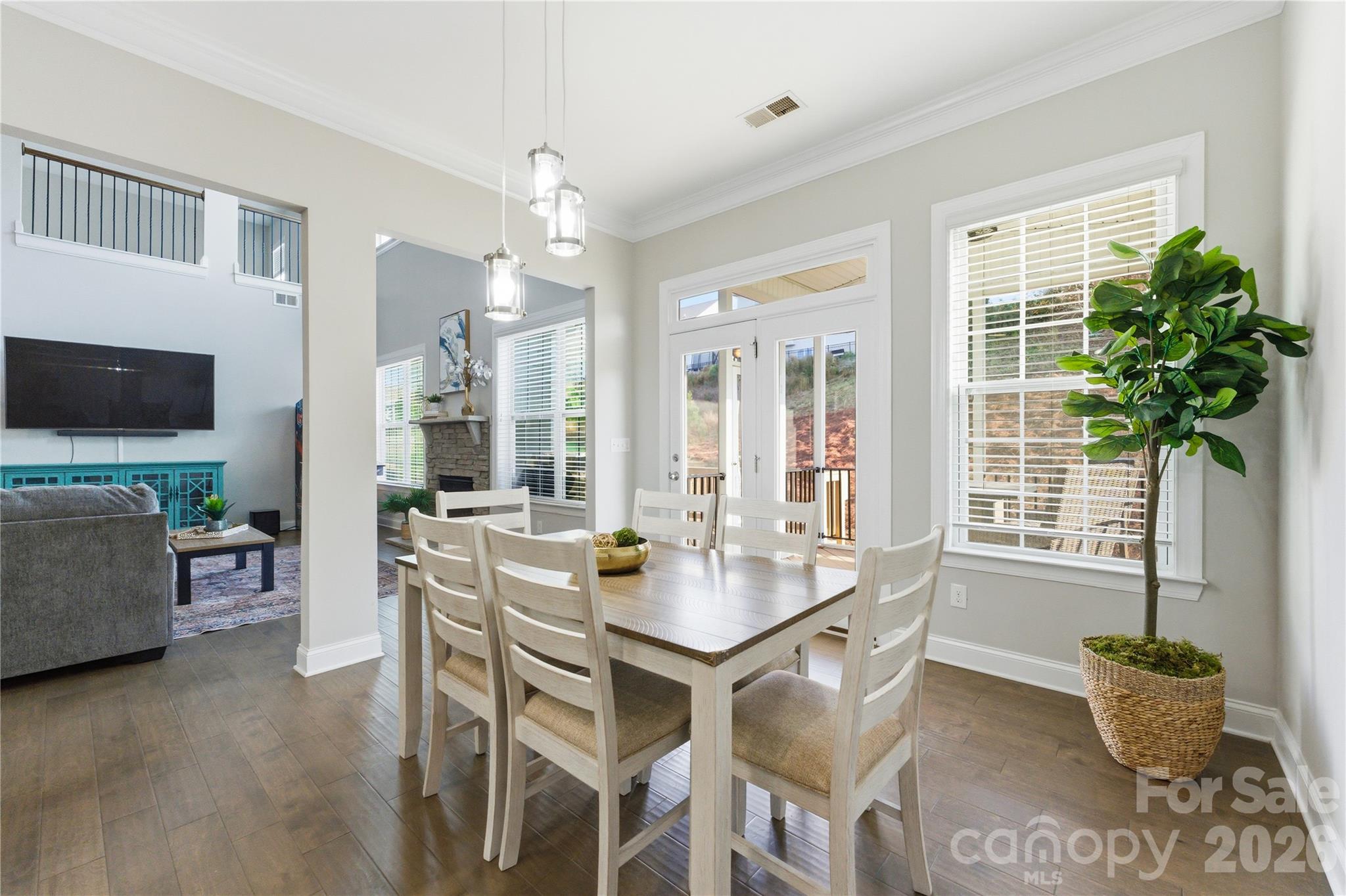 194 Forsythia Lane Property Photo 15