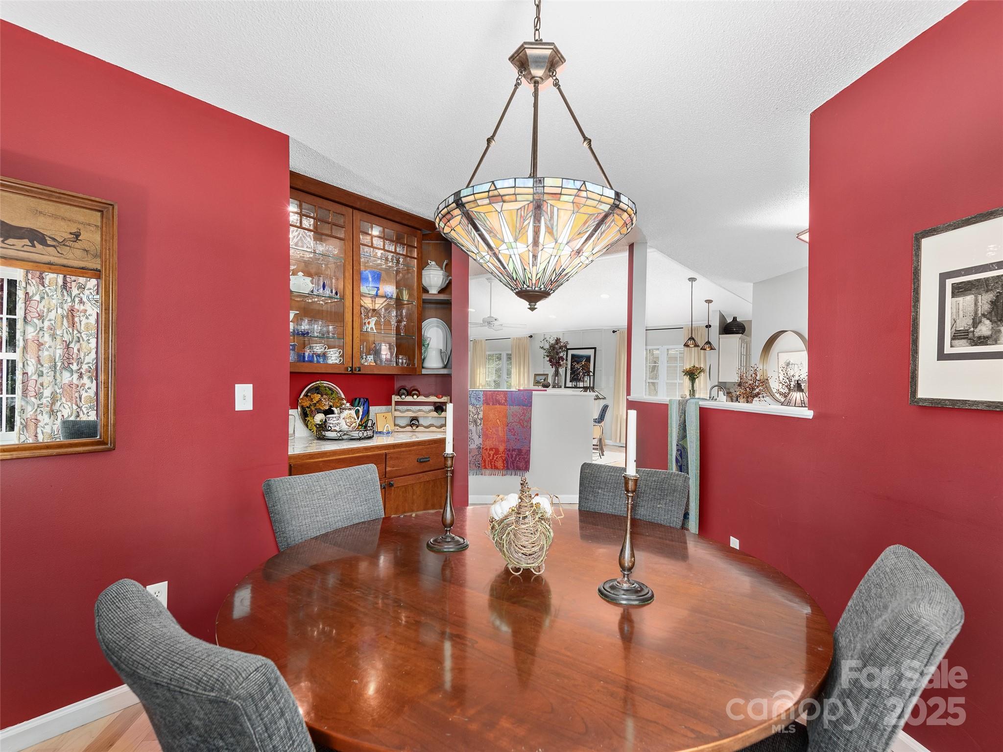111 Wildwood Forest Lane Property Photo 6
