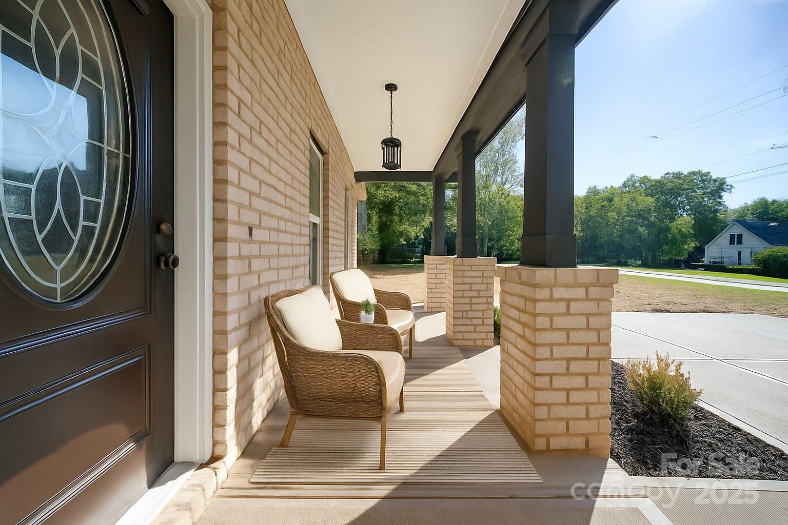 1107 Greenwood Street Property Photo 3