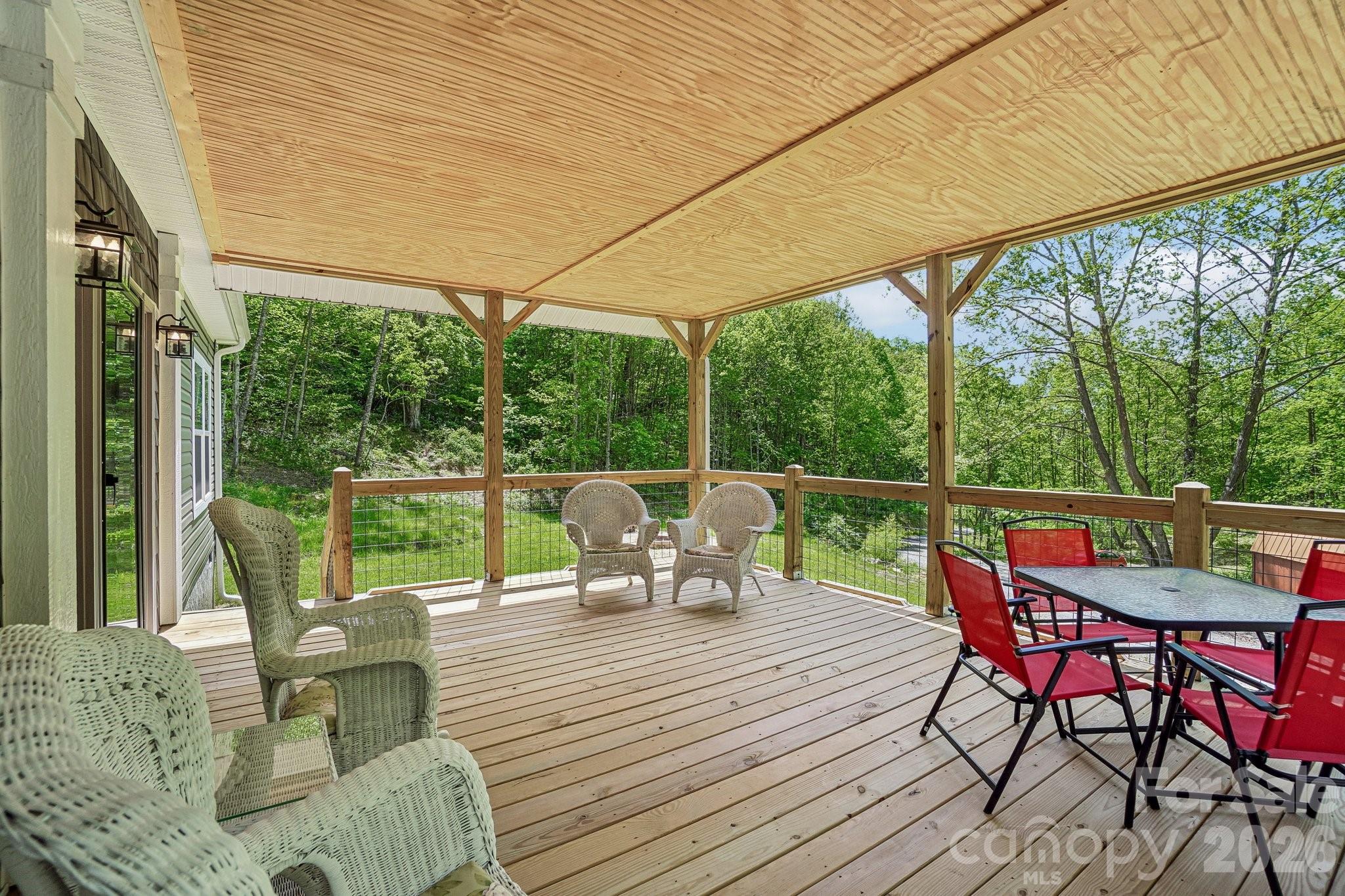 590 Willow Lane Property Photo 23