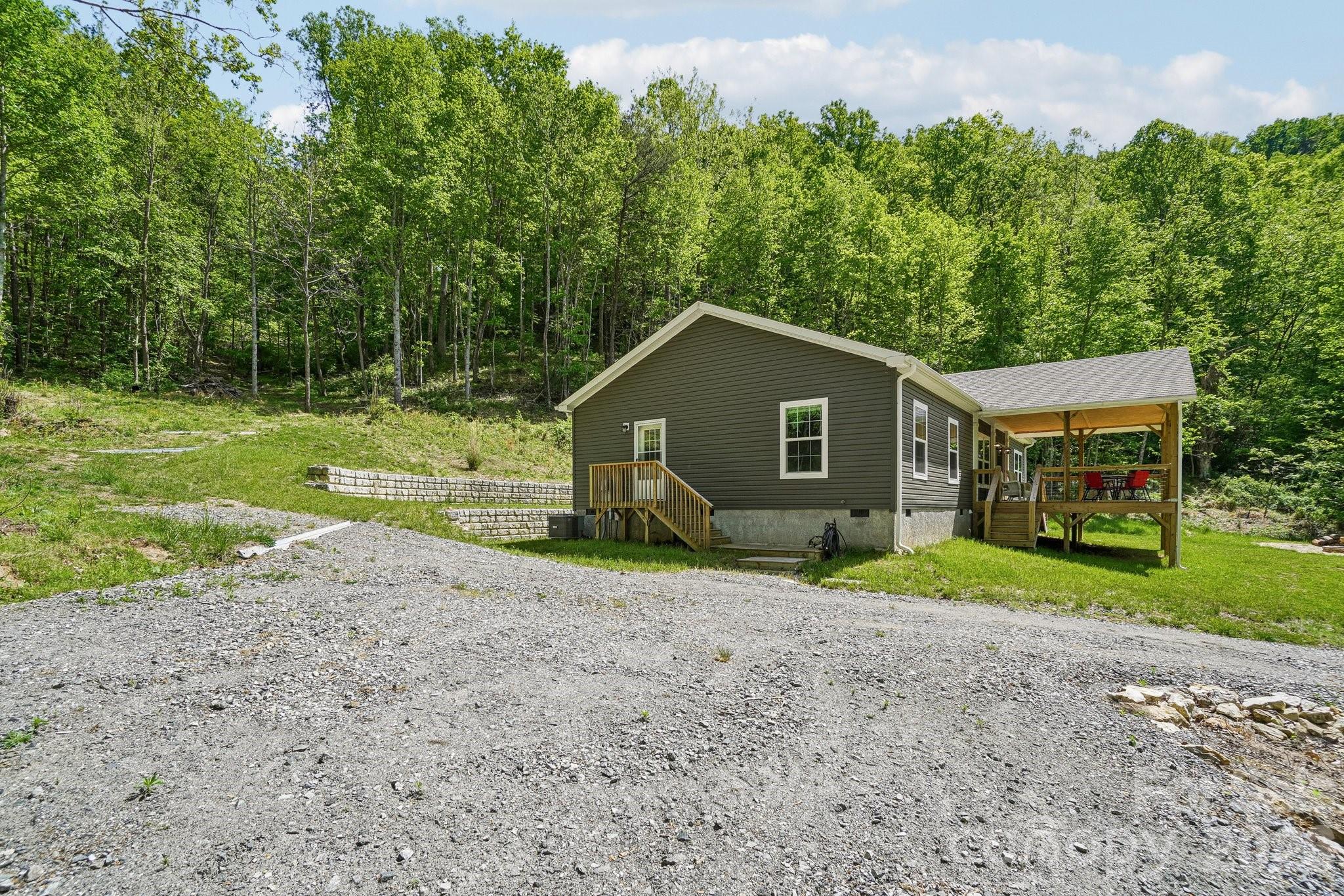 590 Willow Lane Property Photo 26