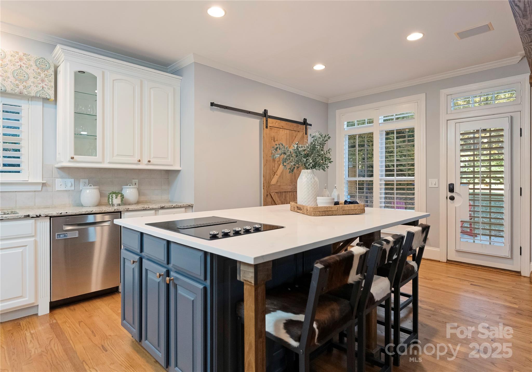 6011 Hunter Lane Property Photo 18