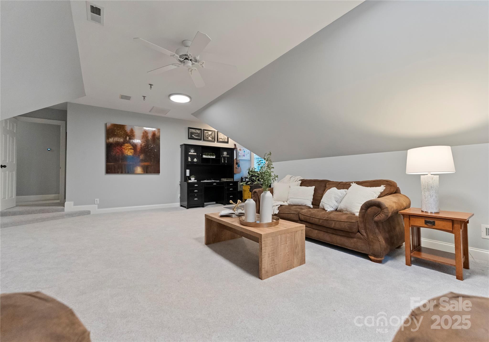 6011 Hunter Lane Property Photo 35