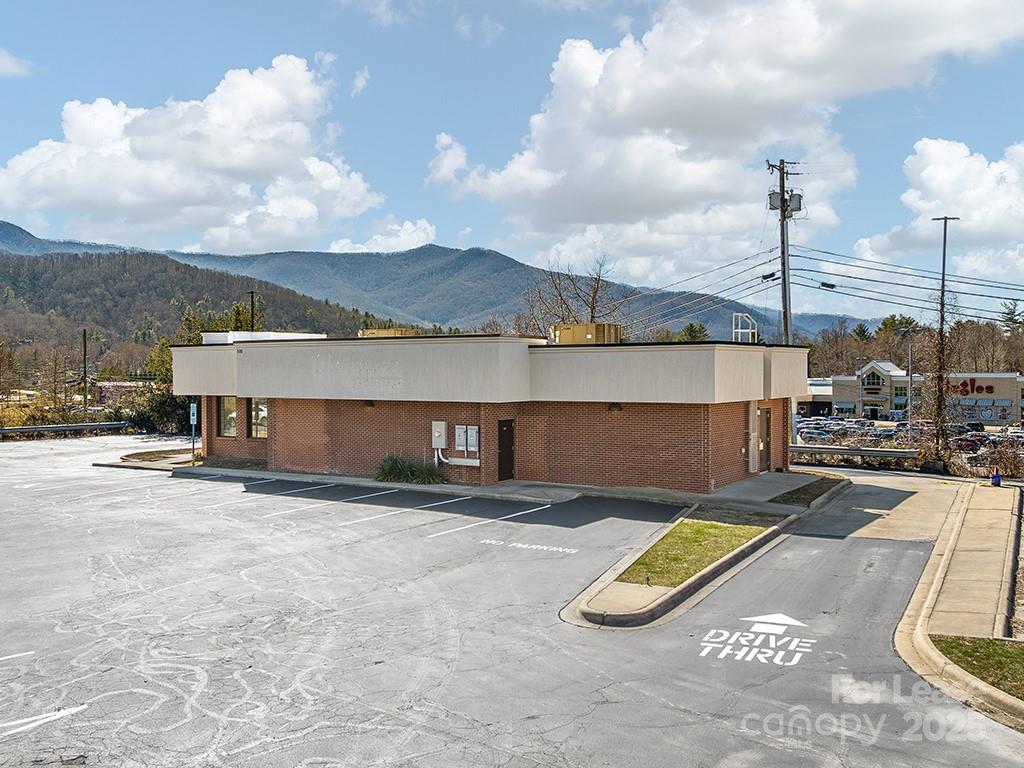 510 Nc 9 Highway Property Photo 4