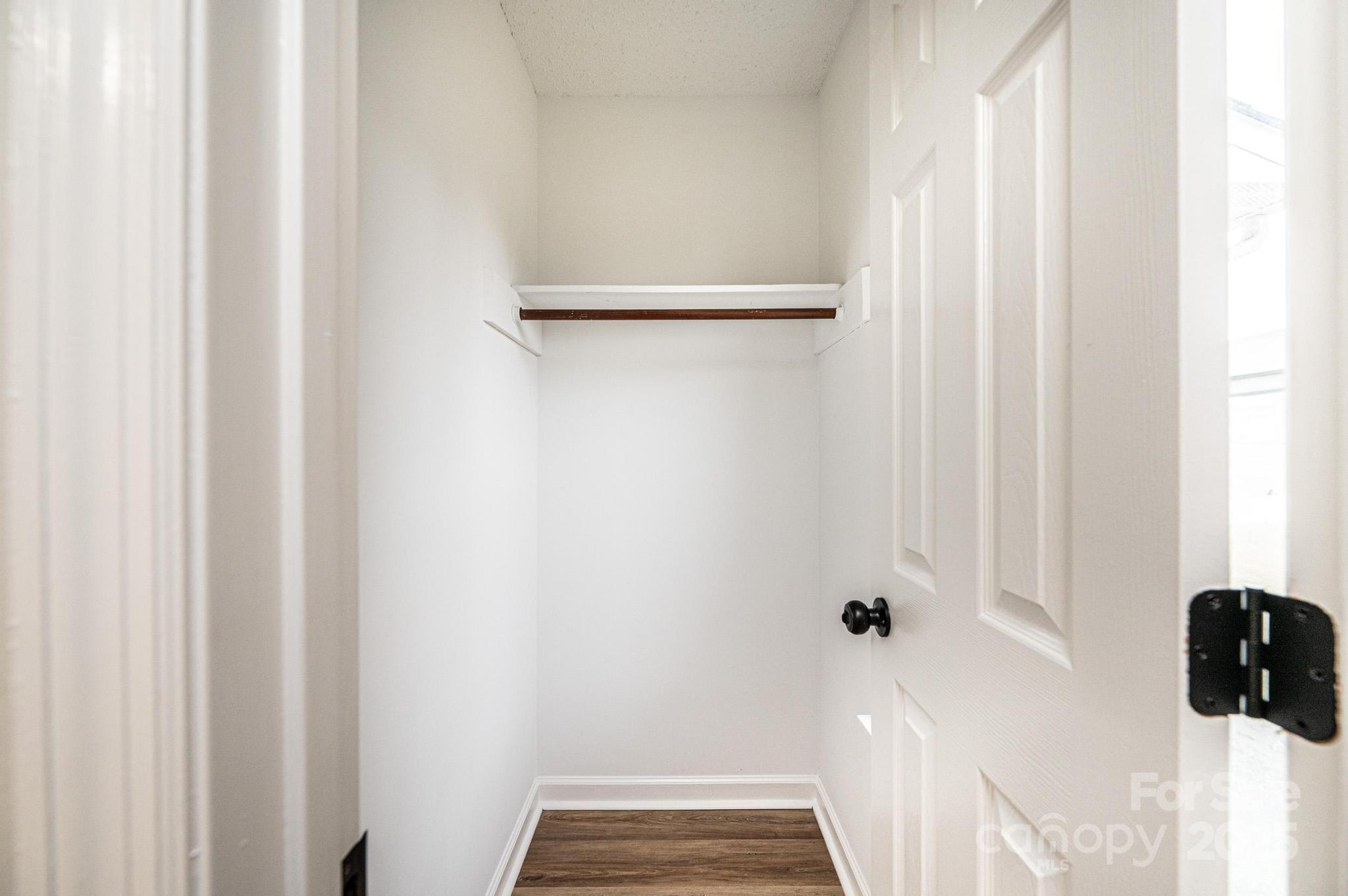 403 Forest Drive Property Photo 11