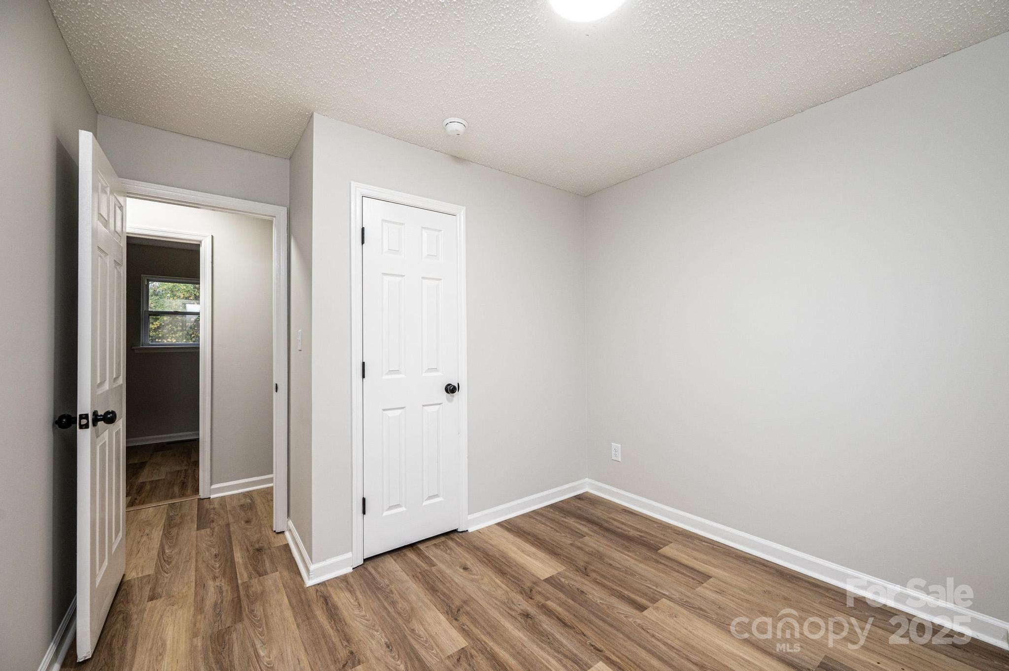 403 Forest Drive Property Photo 13