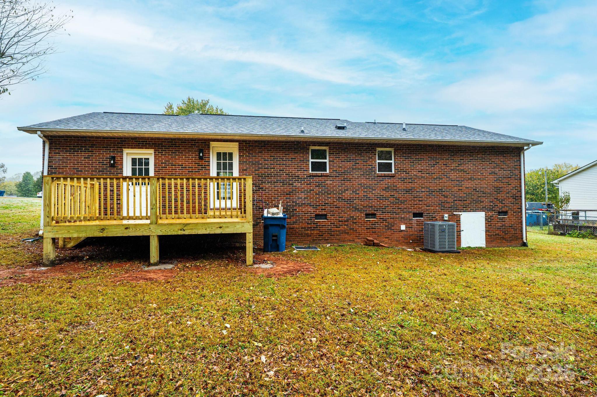 403 Forest Drive Property Photo 16