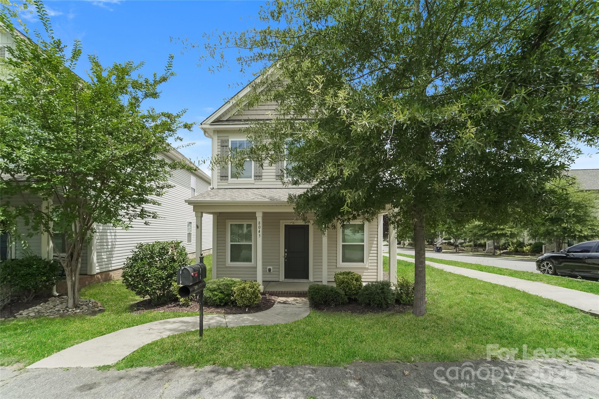 8043 Gleen Oak Lane Property Photo 2