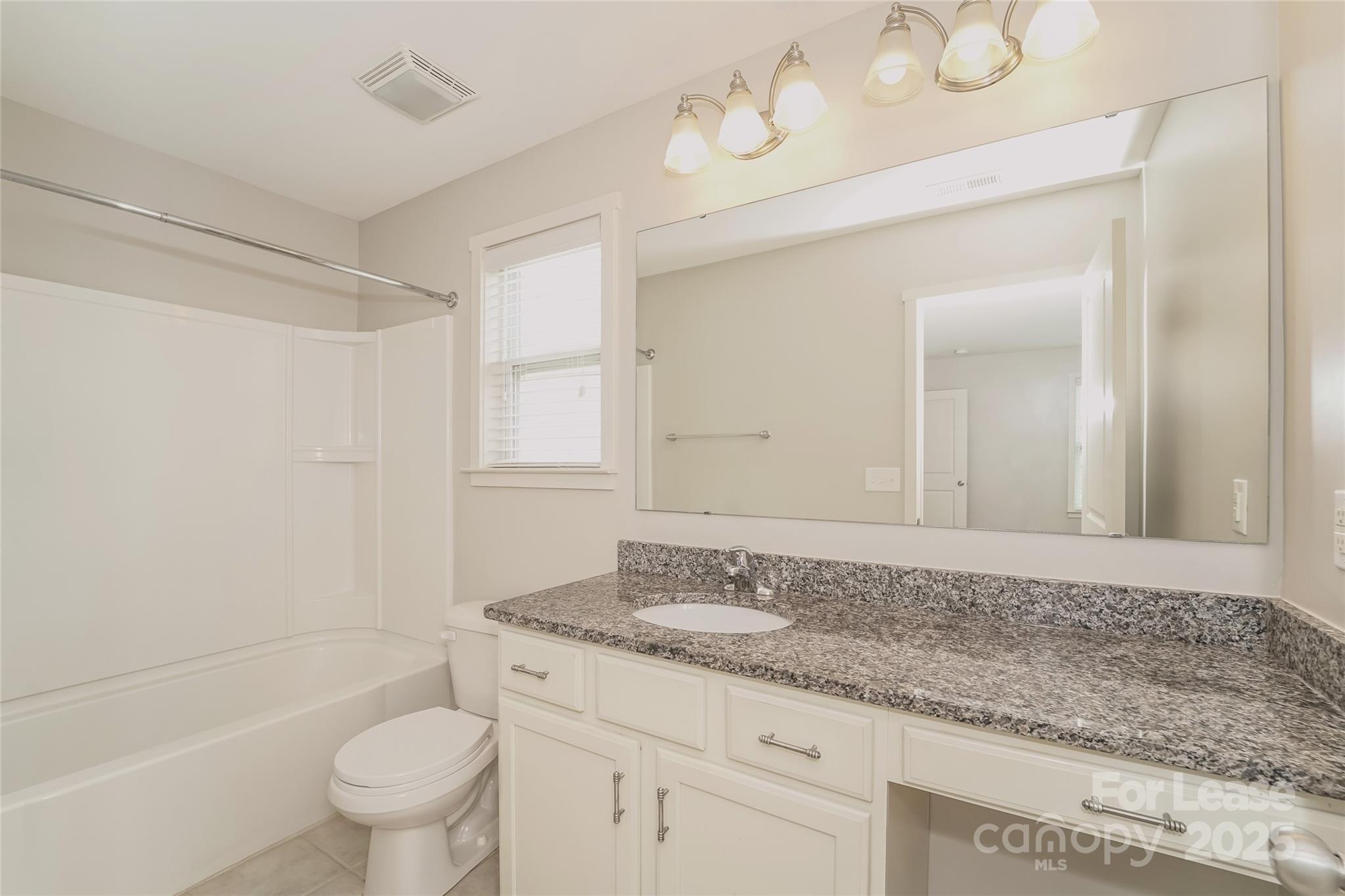 8043 Gleen Oak Lane Property Photo 12