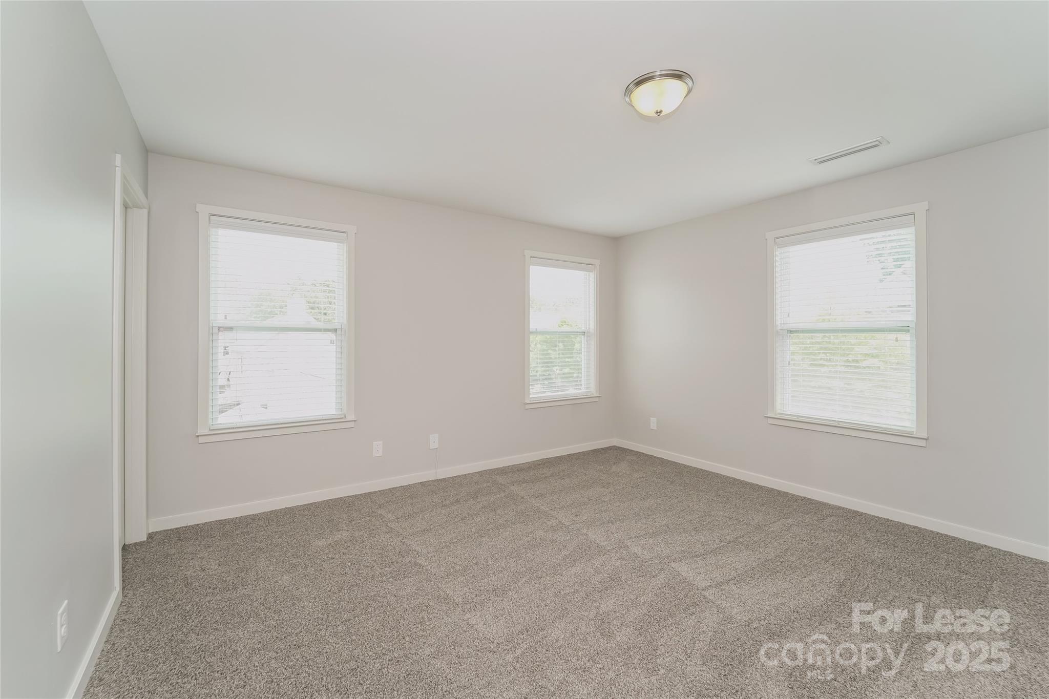 8043 Gleen Oak Lane Property Photo 13