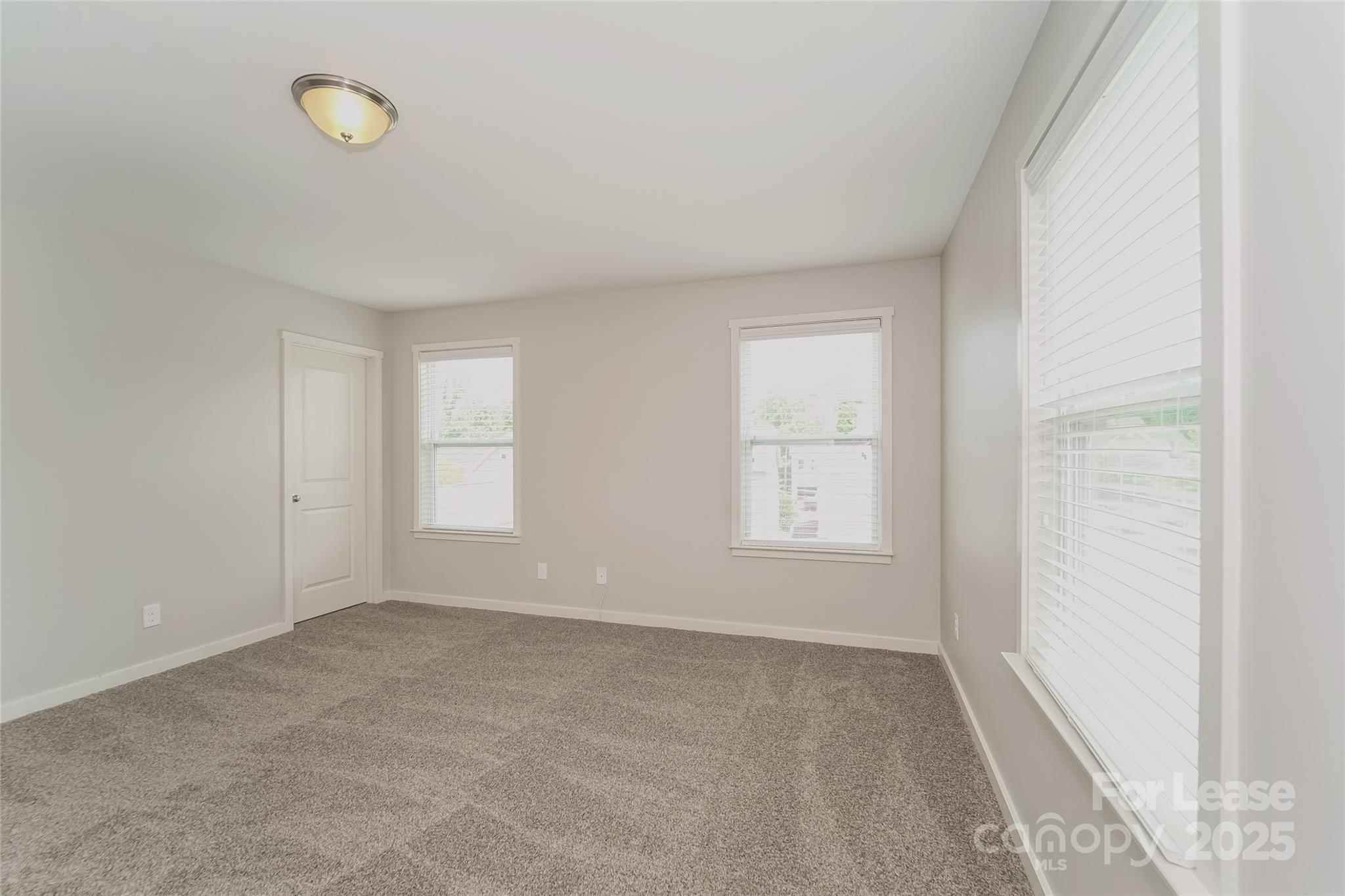 8043 Gleen Oak Lane Property Photo 14